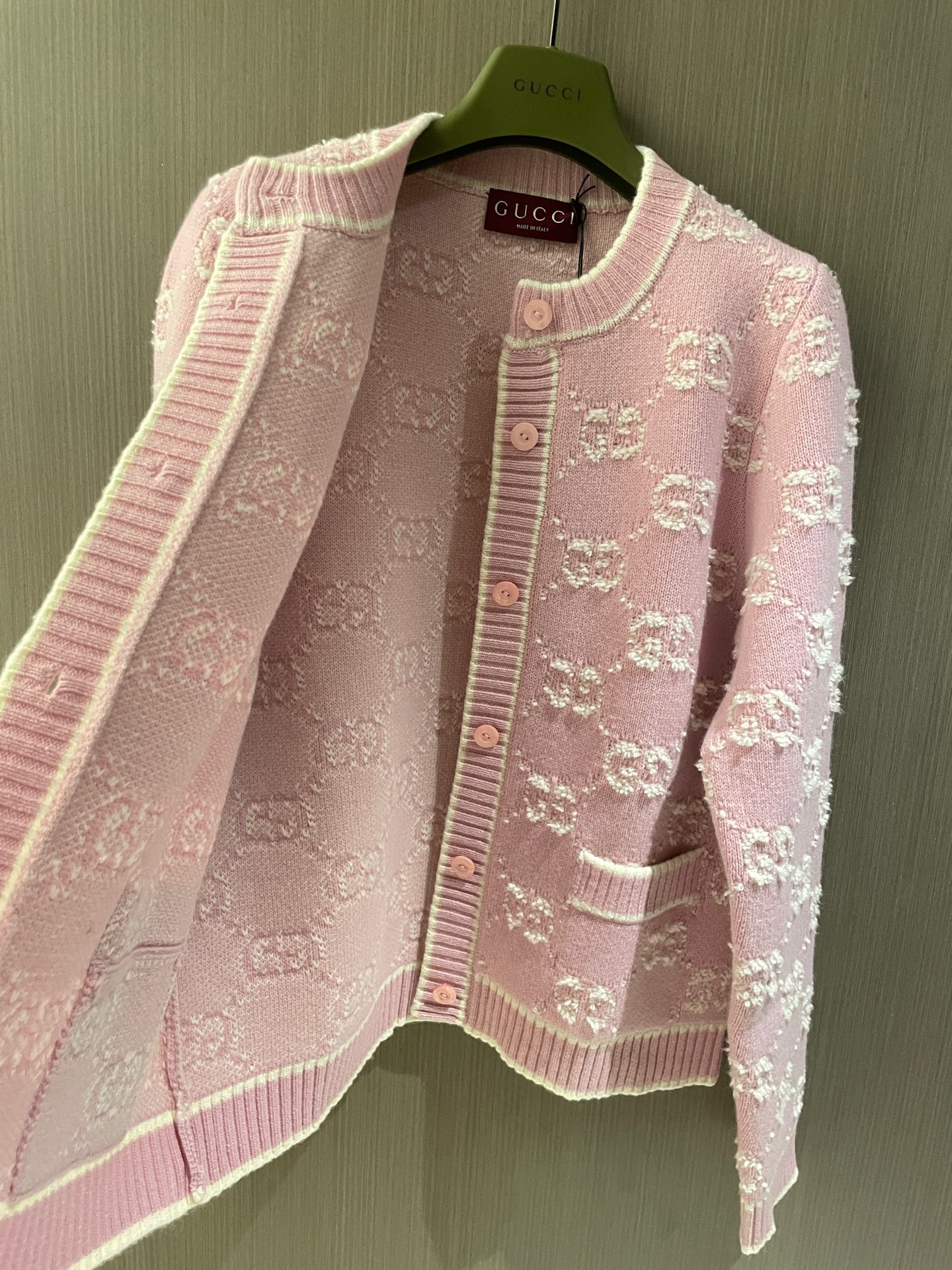 Gucci Wool Cardigan with GG Jacquard Pattern | Soft & Stylish 8 i1737026899465 9123 0 7