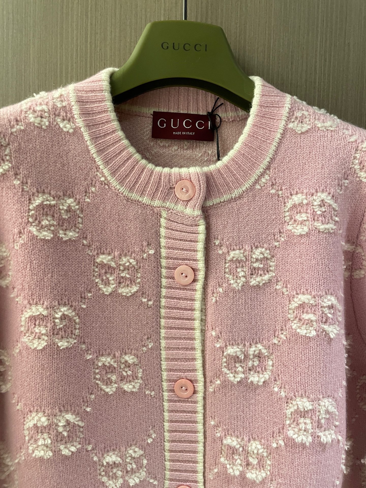 Gucci Wool Cardigan with GG Jacquard Pattern | Soft & Stylish 3 i1737026900144 8050 0 1