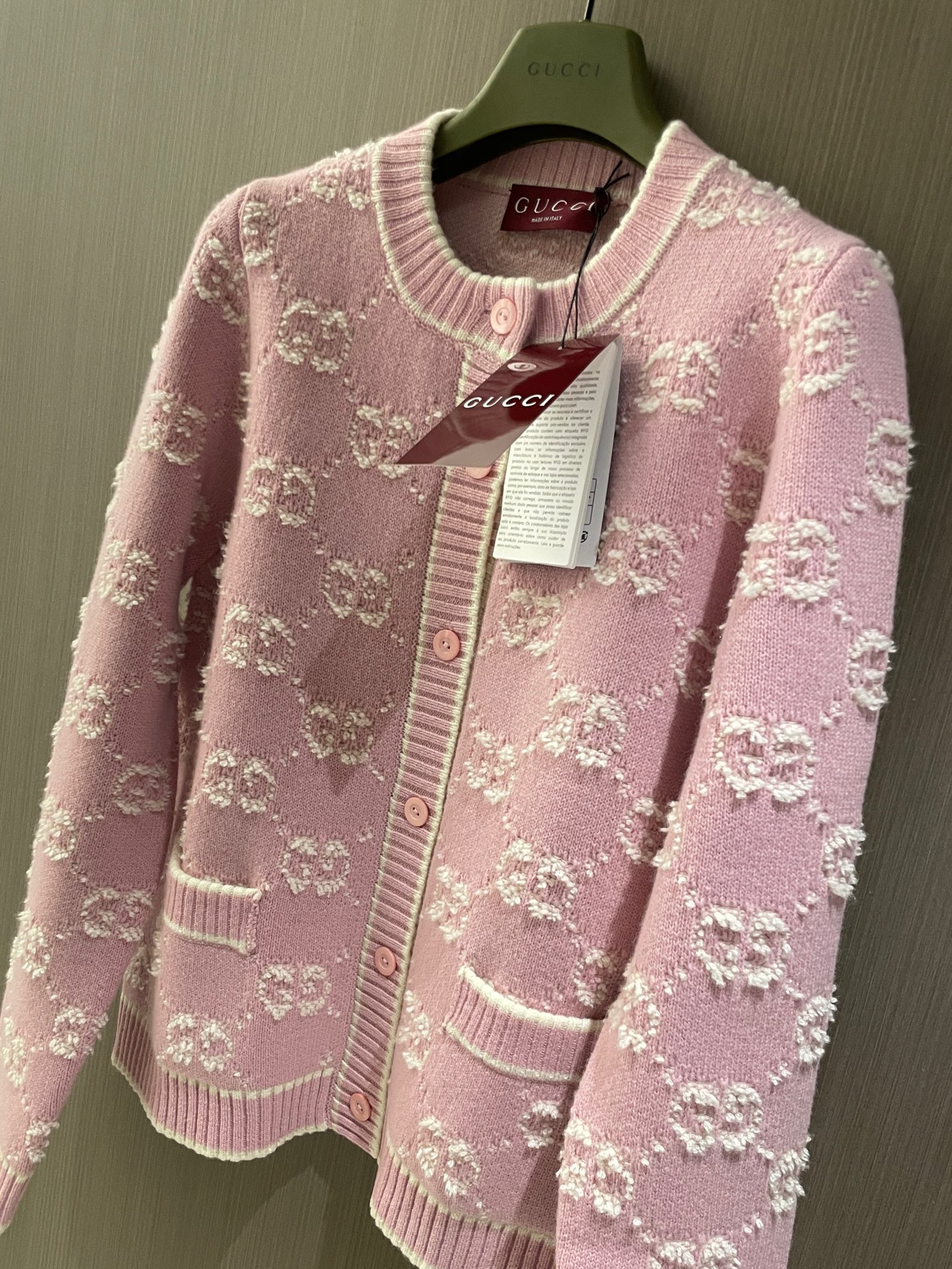 Gucci Wool Cardigan with GG Jacquard Pattern | Soft & Stylish 7 i1737026903197 4908 0 5