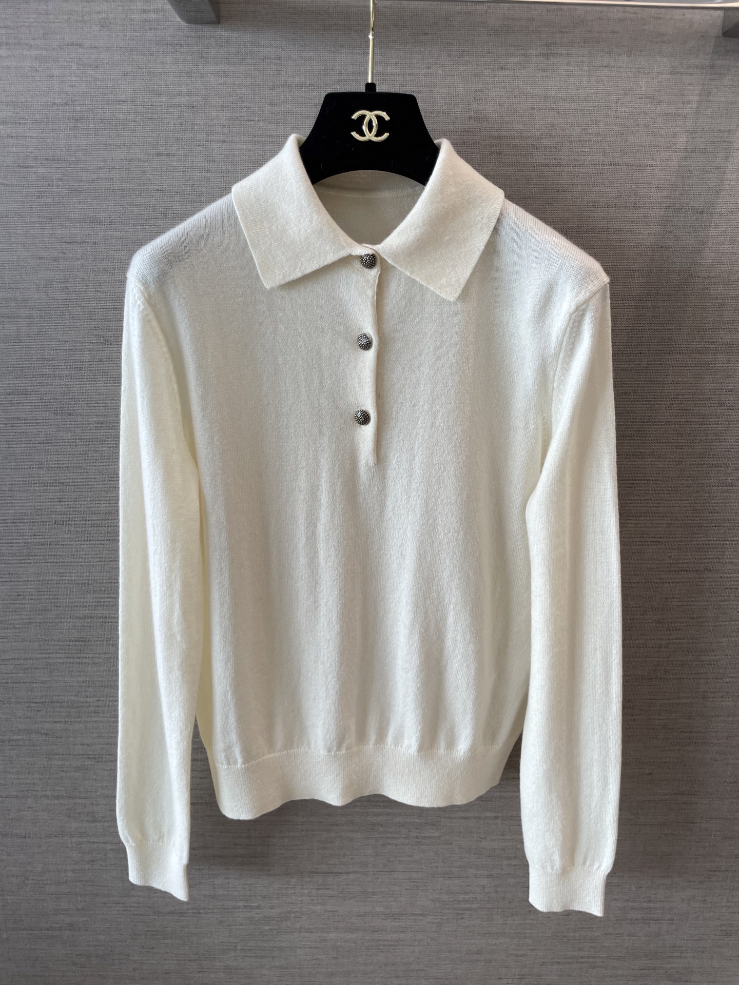 Elegant Cashmere Polo Shirt - Soft, Comfortable, and Stylish - Perfect for Any Occasion 4 i1746788787319 9366 0 2