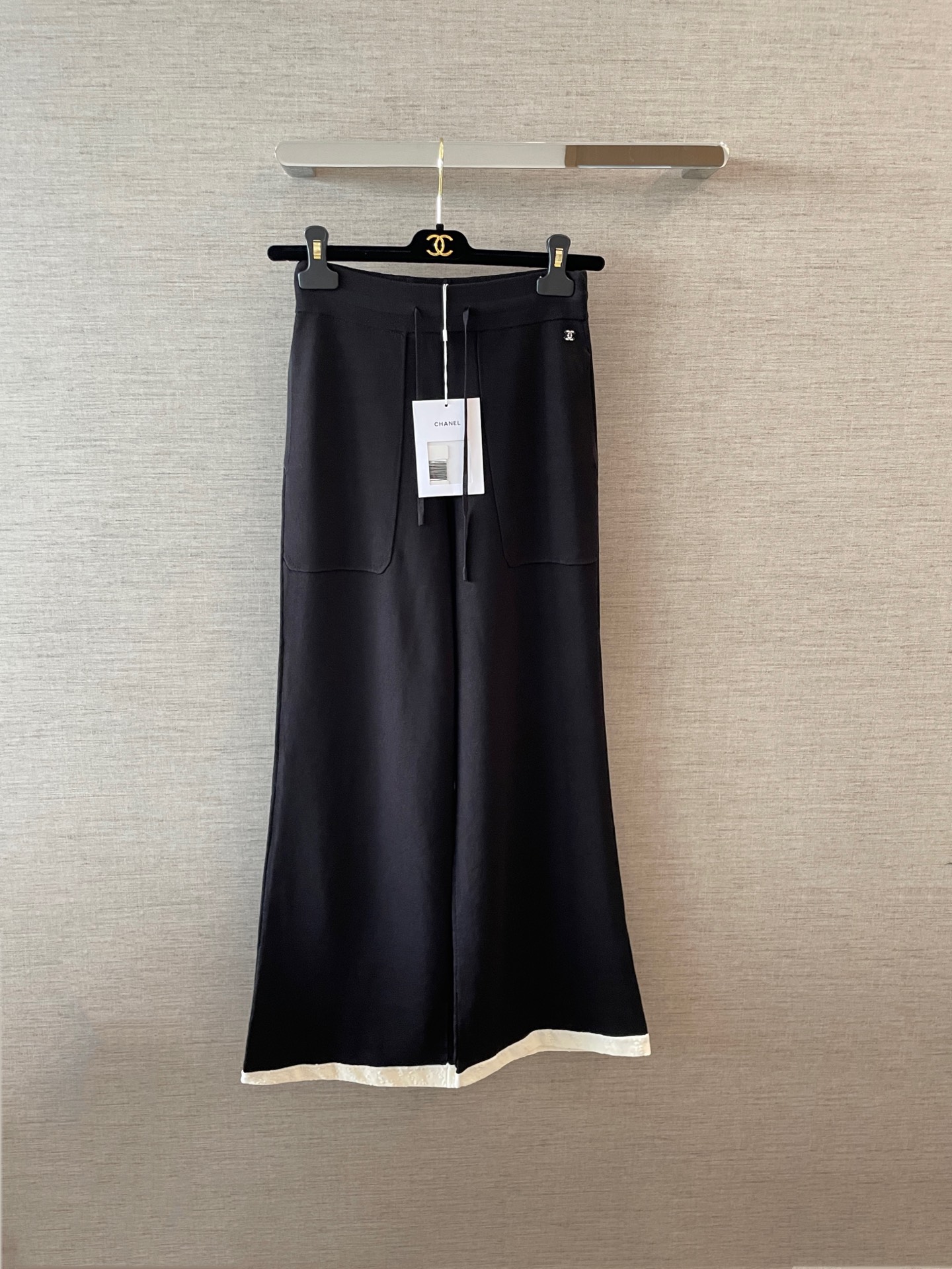 Chanel Black and White Pants - Stylish & Comfortable, Sizes 36-41 5 i1755428509596 22 0 2