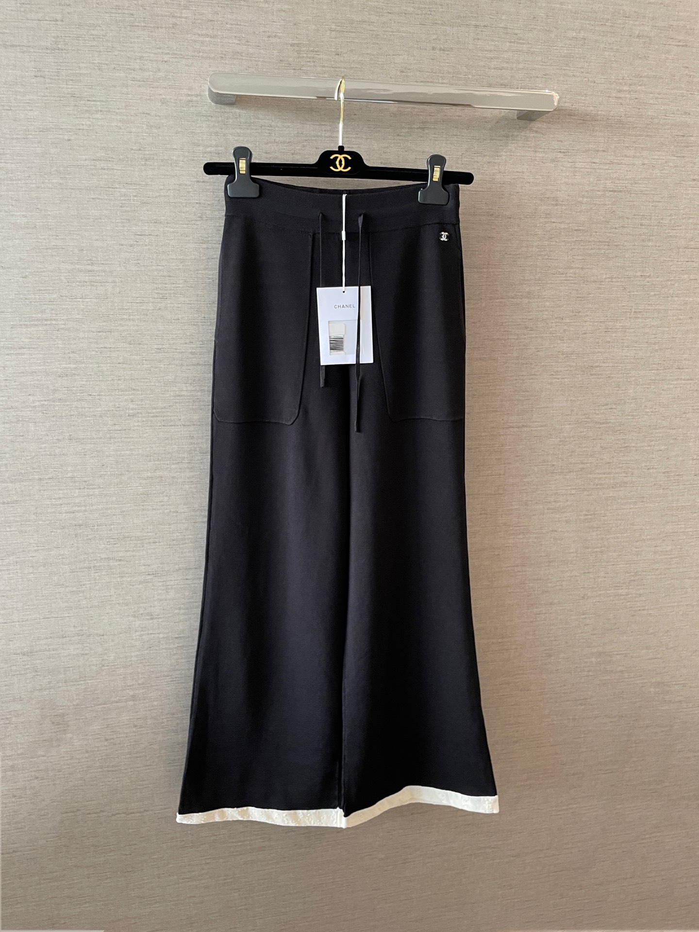 Chanel Black and White Pants - Stylish & Comfortable, Sizes 36-41 4 i1755428509677 3195 0 3