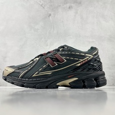 DT特价 特价 公司级ITH × New Balance NB 1906R黑色 货号:M1906RKS 尺码:36 36 DT特价 特价 公司级ITH × New Balance NB 1906R黑色 货号:M1906RKS 尺码:36 36