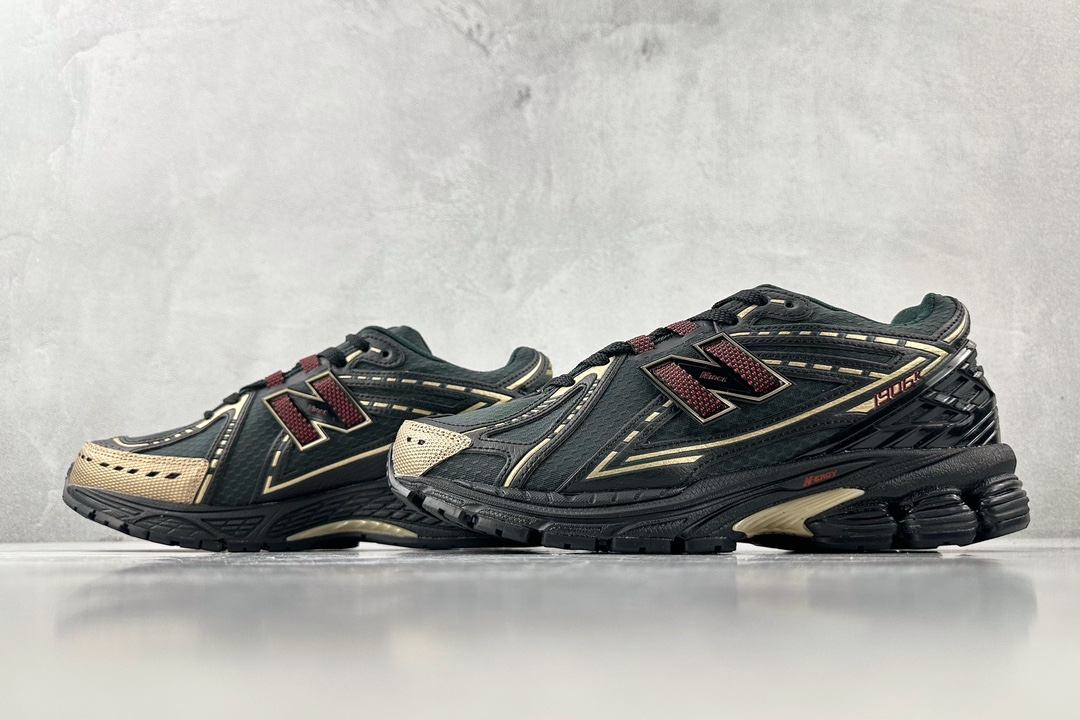 DT特价 特价 公司级ITH × New Balance NB 1906R黑色 货号:M1906RKS 尺码:36 36 DT特价 特价 公司级ITH × New Balance NB 1906R黑色 货号:M1906RKS 尺码:36 36