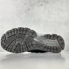 DT特价 特价 公司级New Balance NB 1906R Y2K 银灰 货号:M1906REH 尺码:36 36. DT特价 特价 公司级New Balance NB 1906R Y2K 银灰 货号:M1906REH 尺码:36 36.