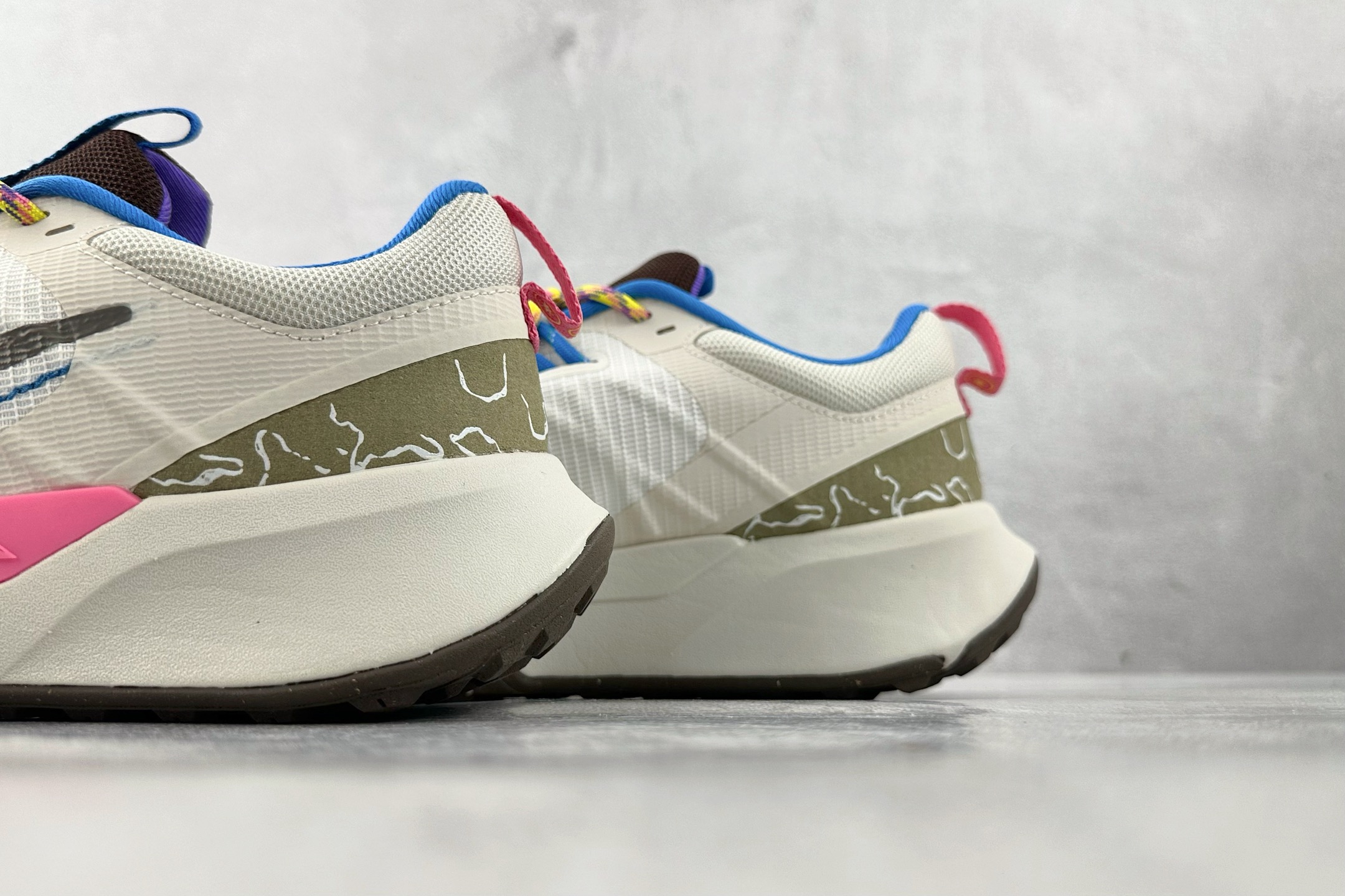 Nike Juniper Trail 2 2白绿黑 FJ7069-120