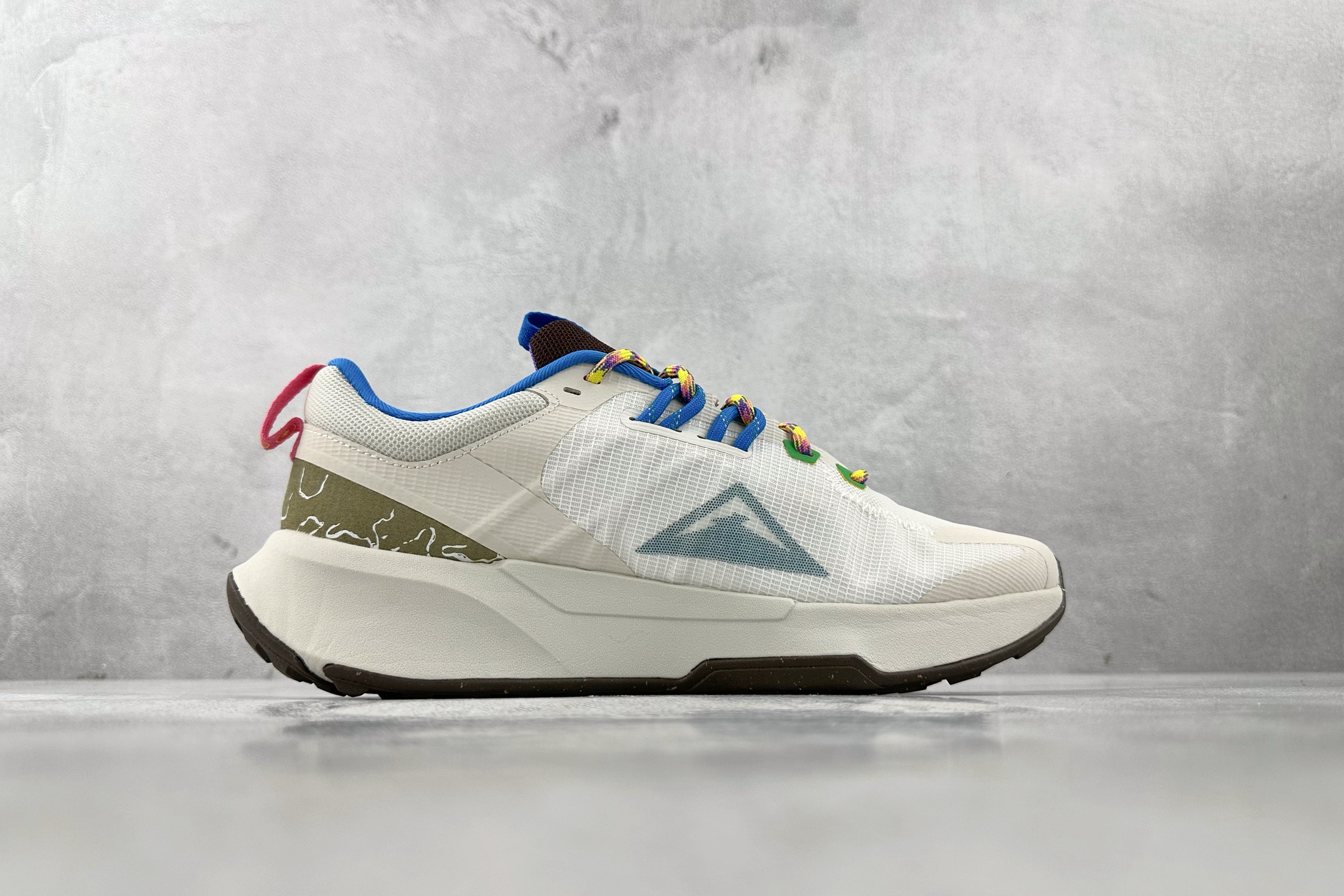 Nike Juniper Trail 2 2白绿黑 FJ7069-120