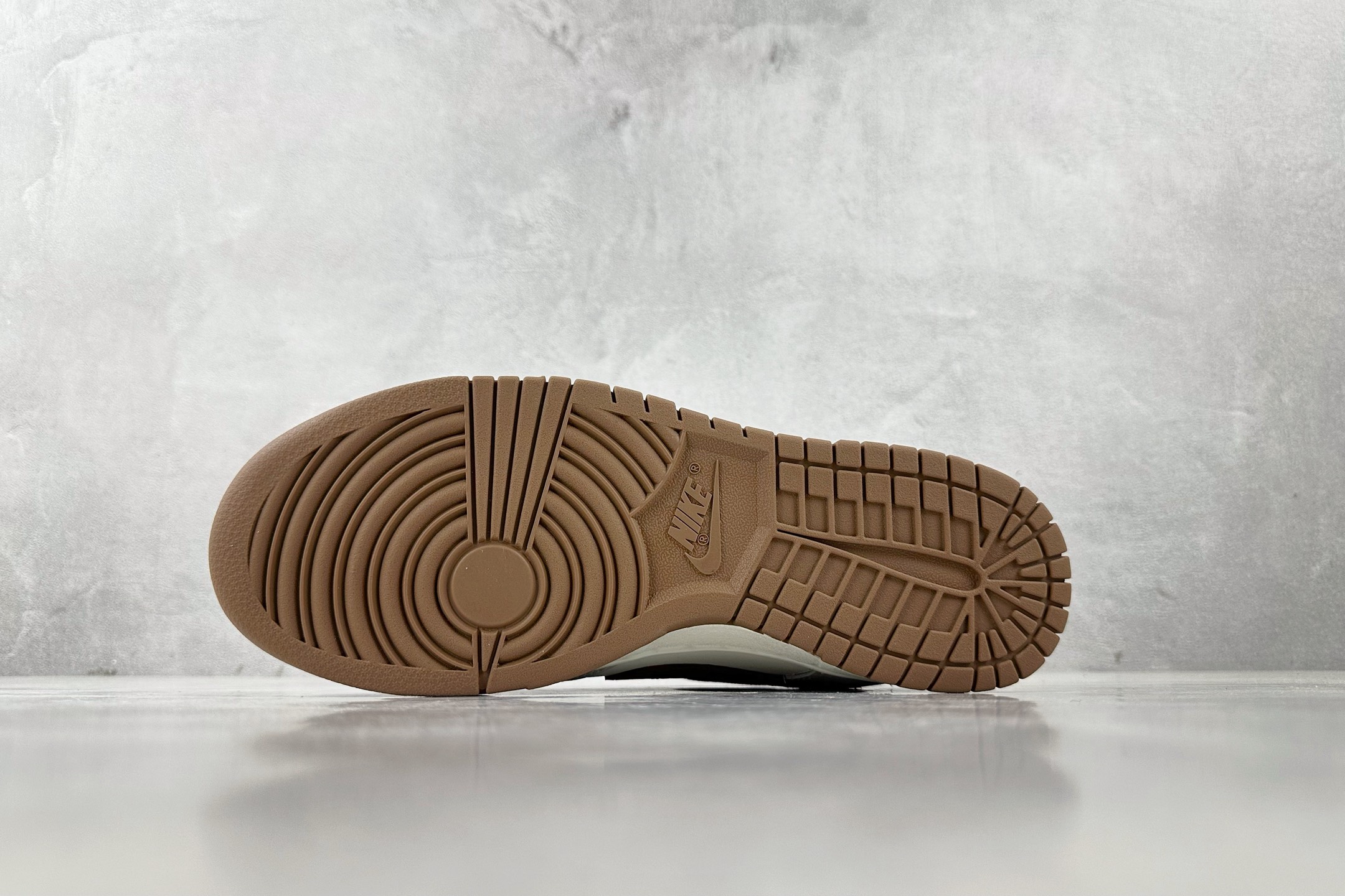 特价 
【定制球鞋】Nike Dunk 考拉派对 环岁之礼 巳巳如意 米白色

货号：FB7160-16
