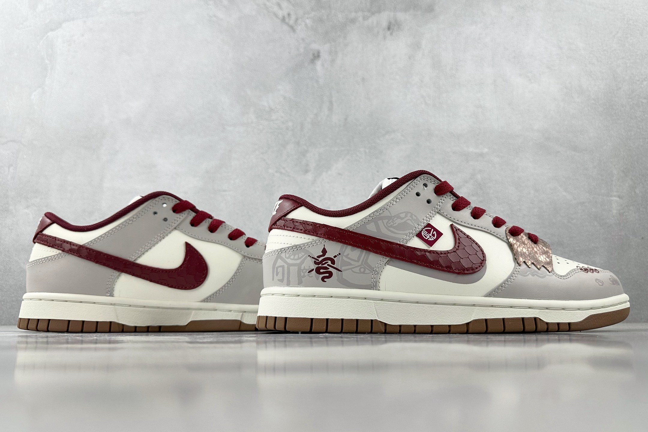 特价 
【定制球鞋】Nike Dunk 考拉派对 环岁之礼 巳巳如意 米白色

货号：FB7160-16