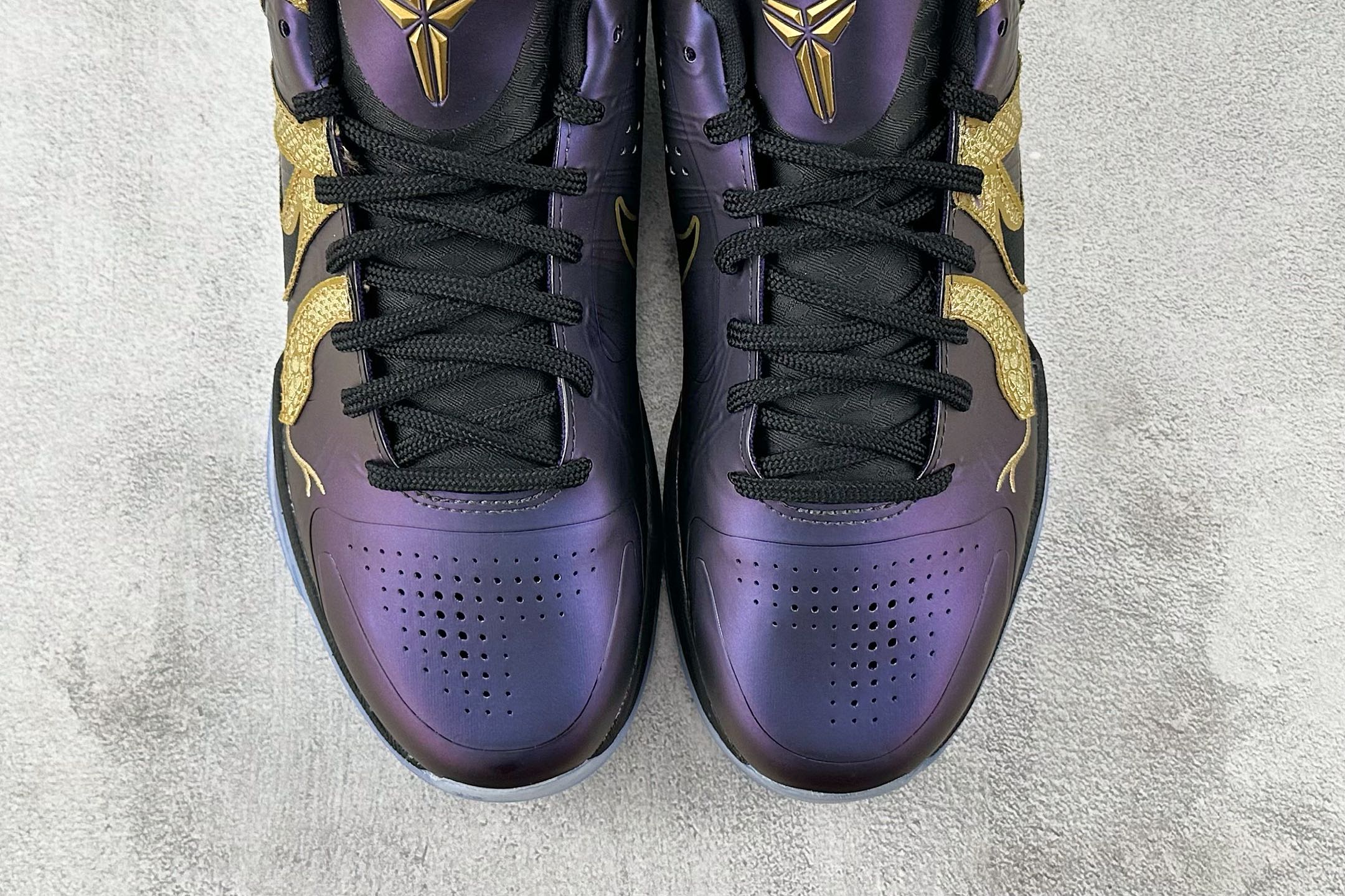 Nike Kobe 5 Protro”Year of the Mamba”蛇年限定 CNY 黑紫金 IB4481-500