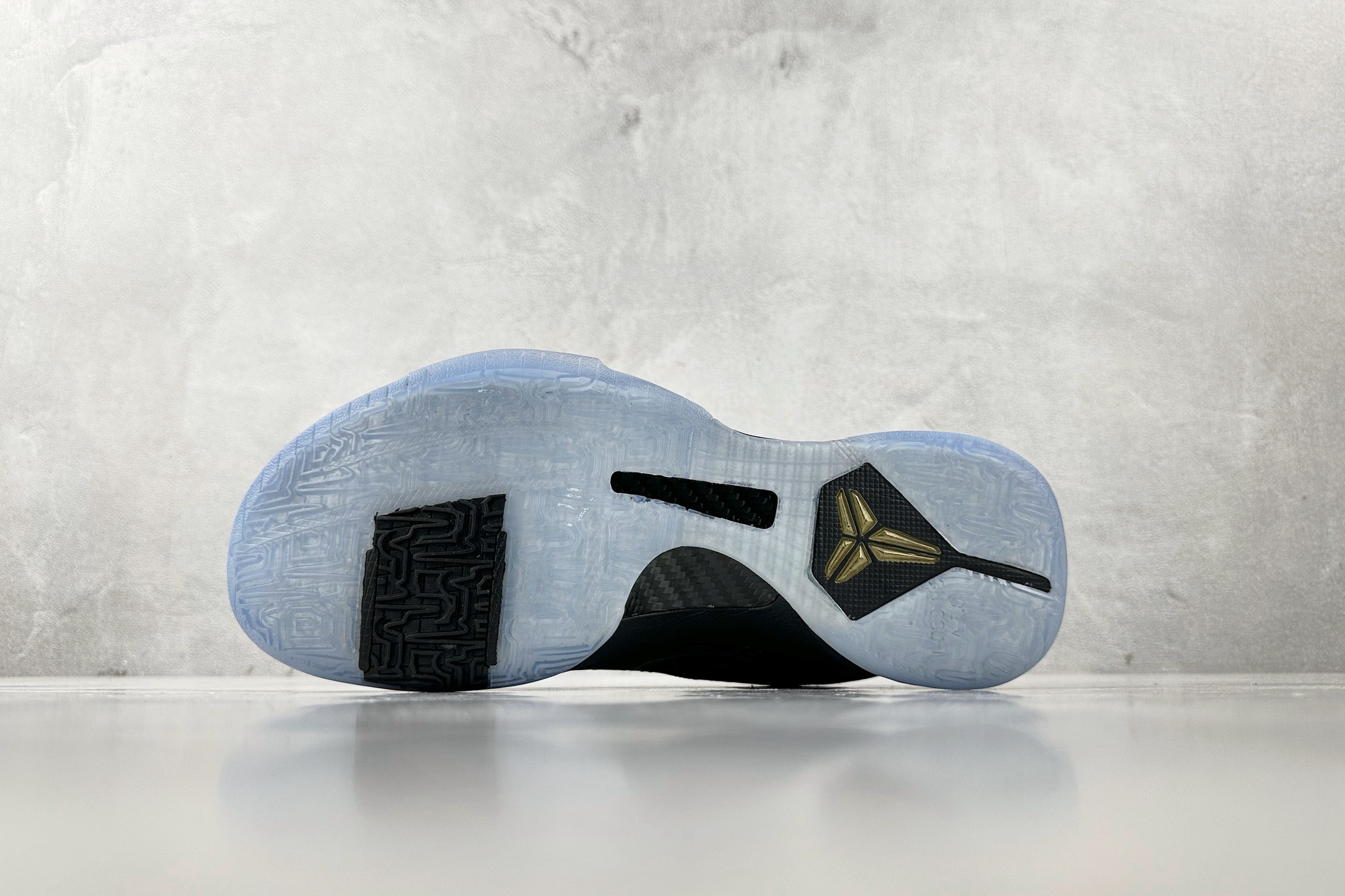 Nike Kobe 5 Protro”Year of the Mamba”蛇年限定 CNY 黑紫金 IB4481-500
