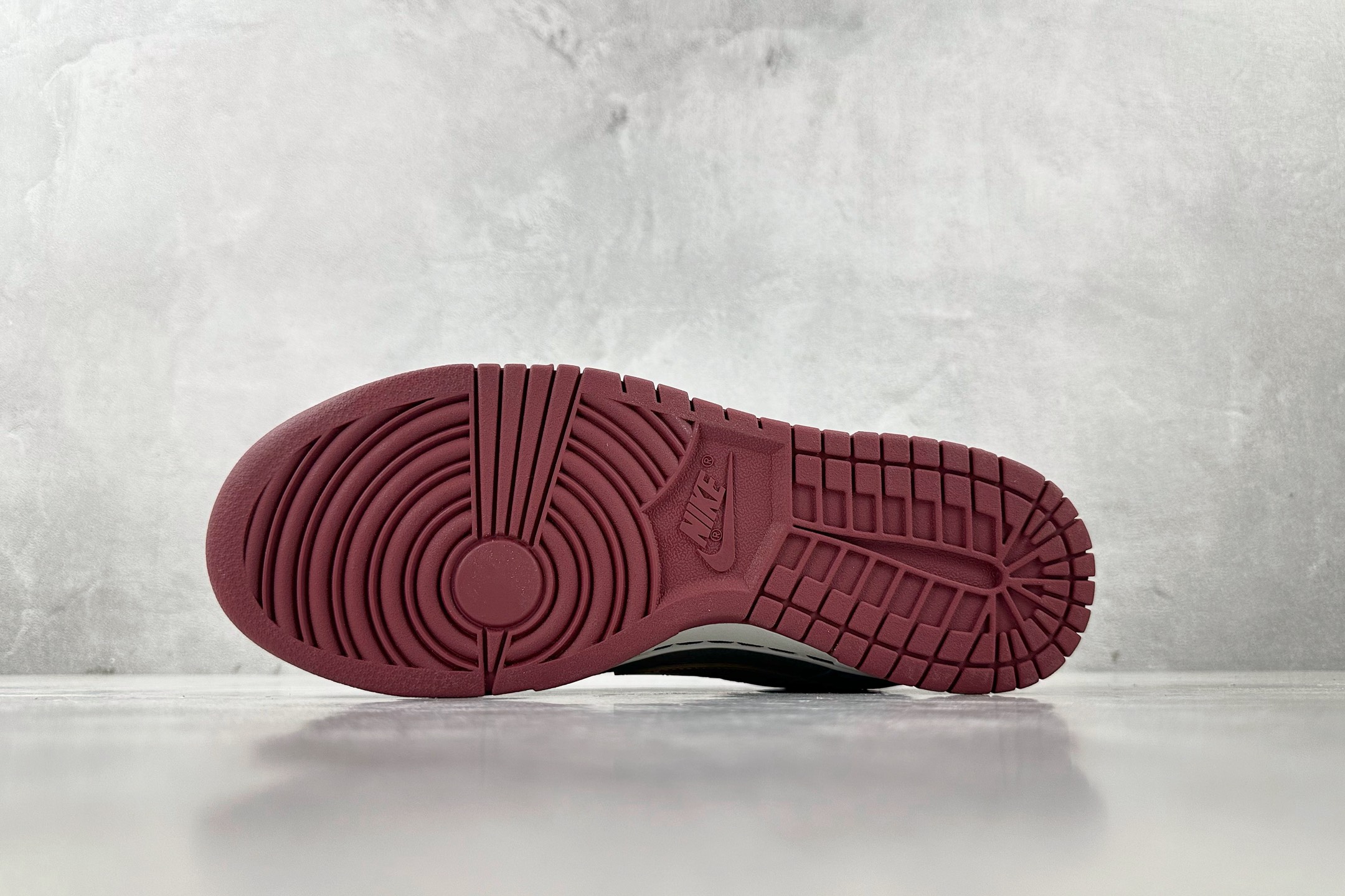 特价 
【定制球鞋】Nike Dunk 悟空 米蓝黑

货号：FB8895 601
尺码：40 40.5