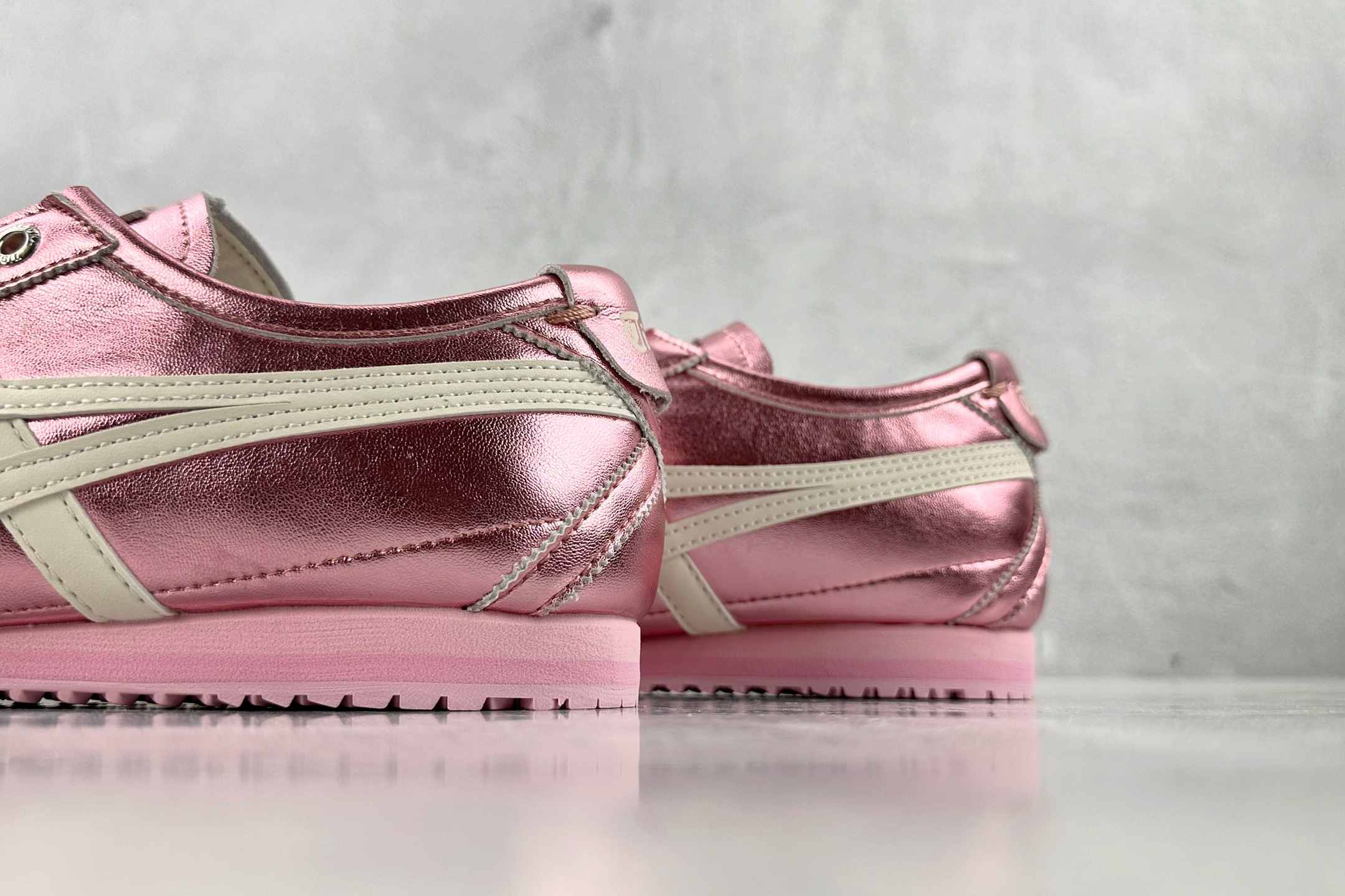 SC 170 Onitsuka Tiger鬼塚虎 MEXICO 66 SD粉色 1183C468-700