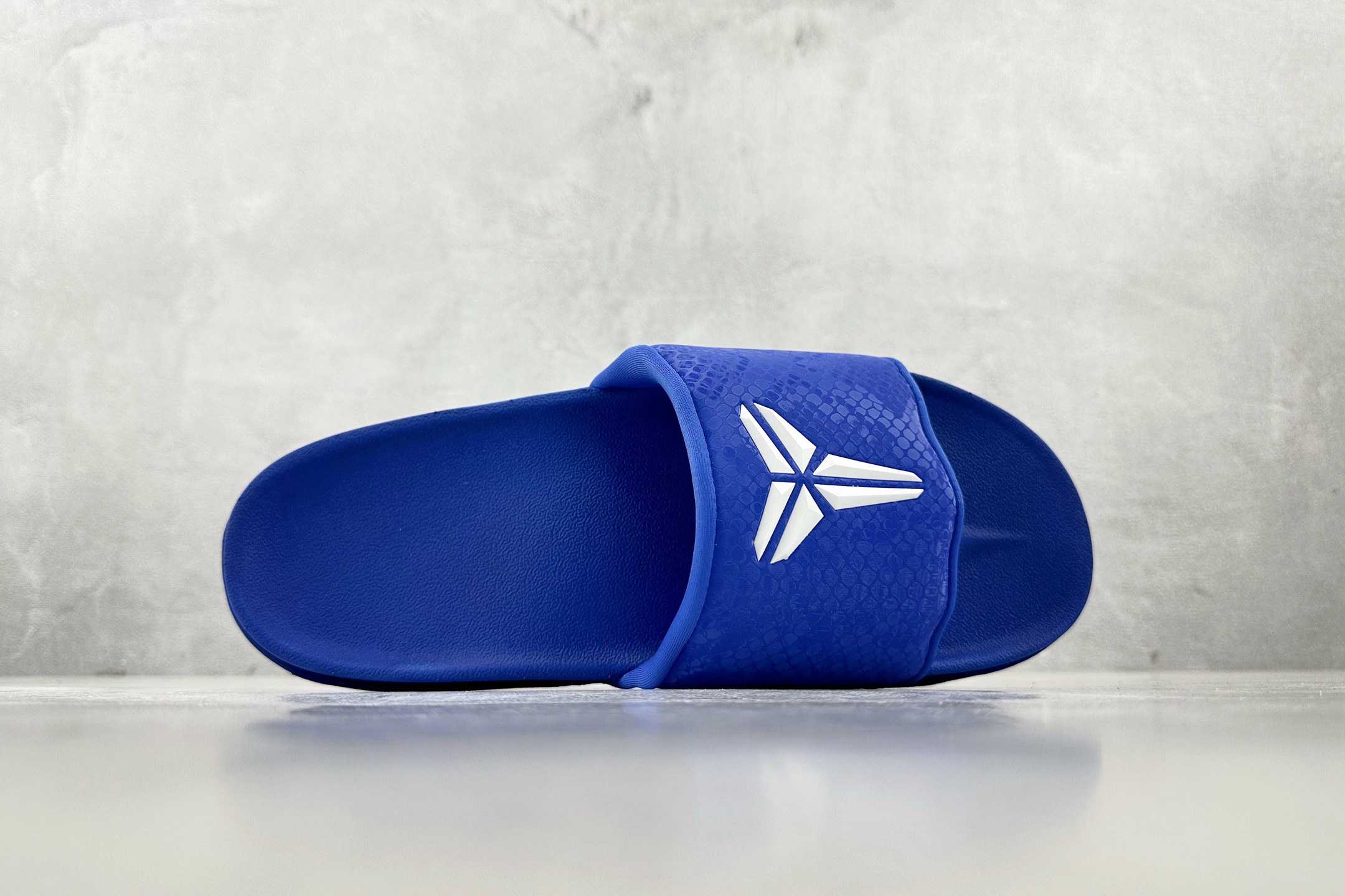 150 外贸专供 Nike Kobe Offcourt Slides 蓝色 IF2870-400
