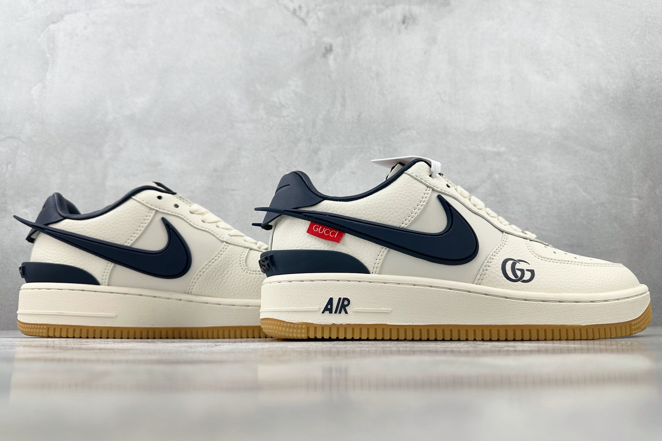 XC 
Nike Air Force 1'07  GUCCI 联名 米白

货号：XS3464 576

