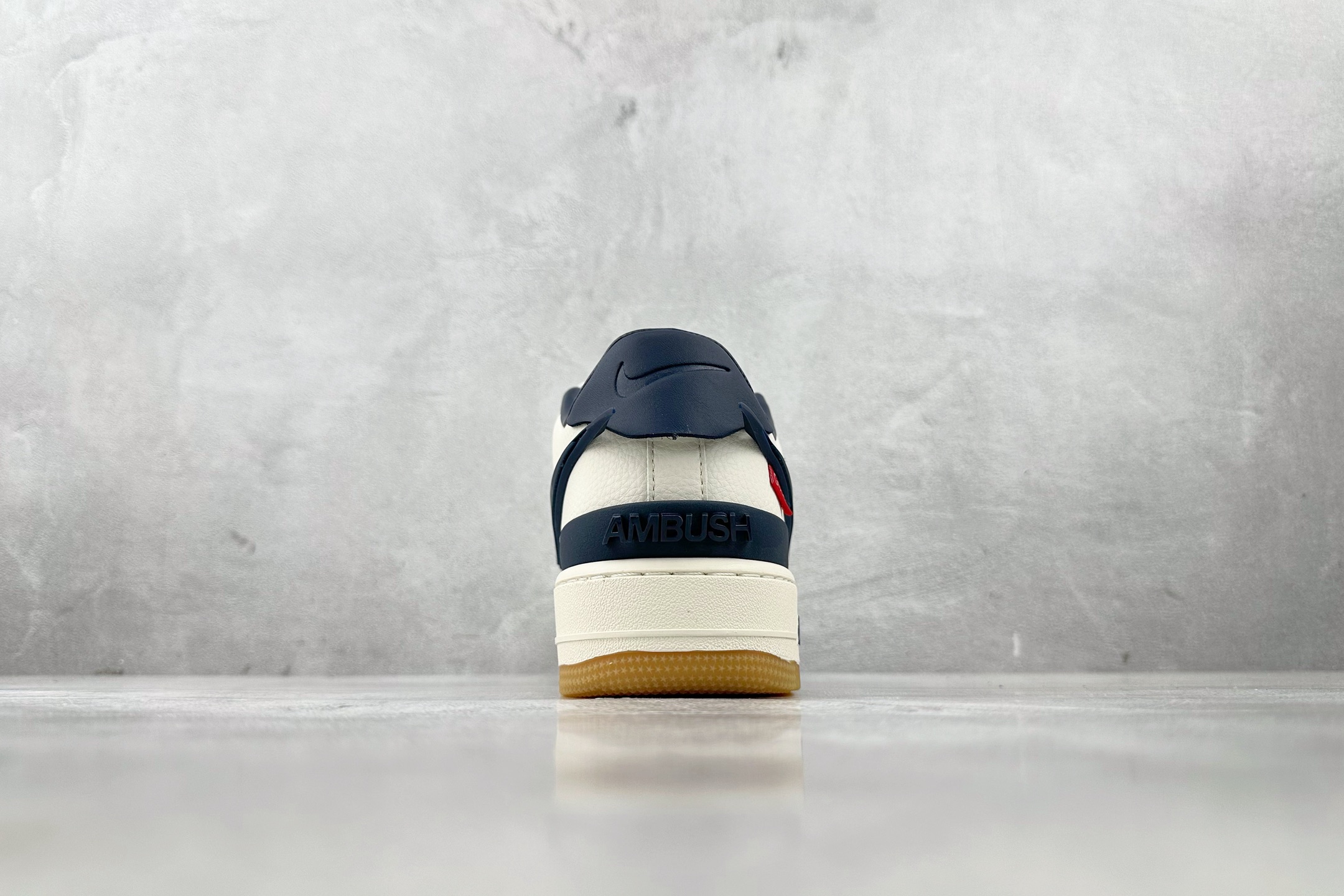 XC 
Nike Air Force 1'07  GUCCI 联名 米白

货号：XS3464 576
