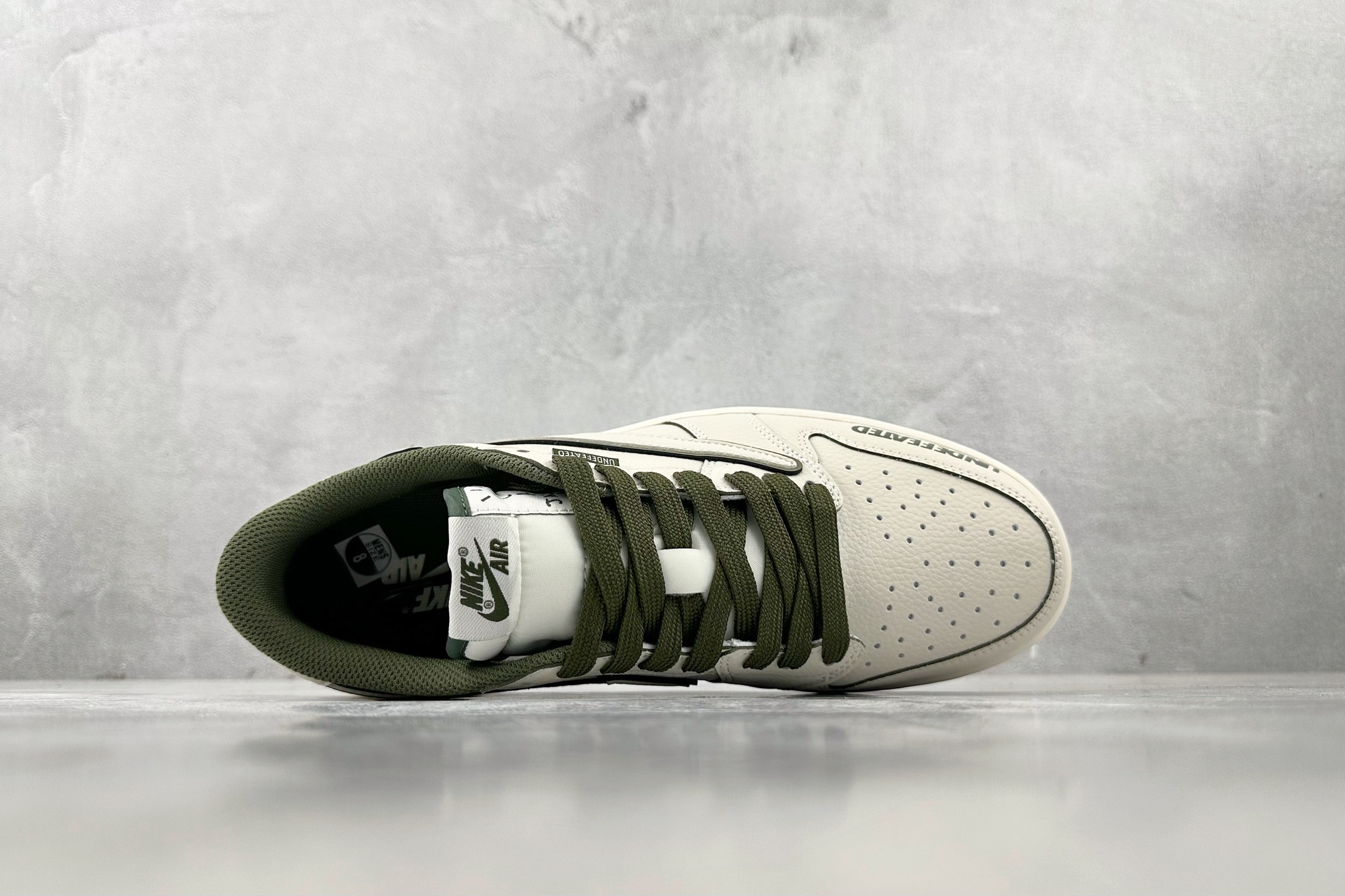 DK 
定制 Air Jordan 1 Low ow SP UNDEFEATED 倒钩联名米白绿

货号