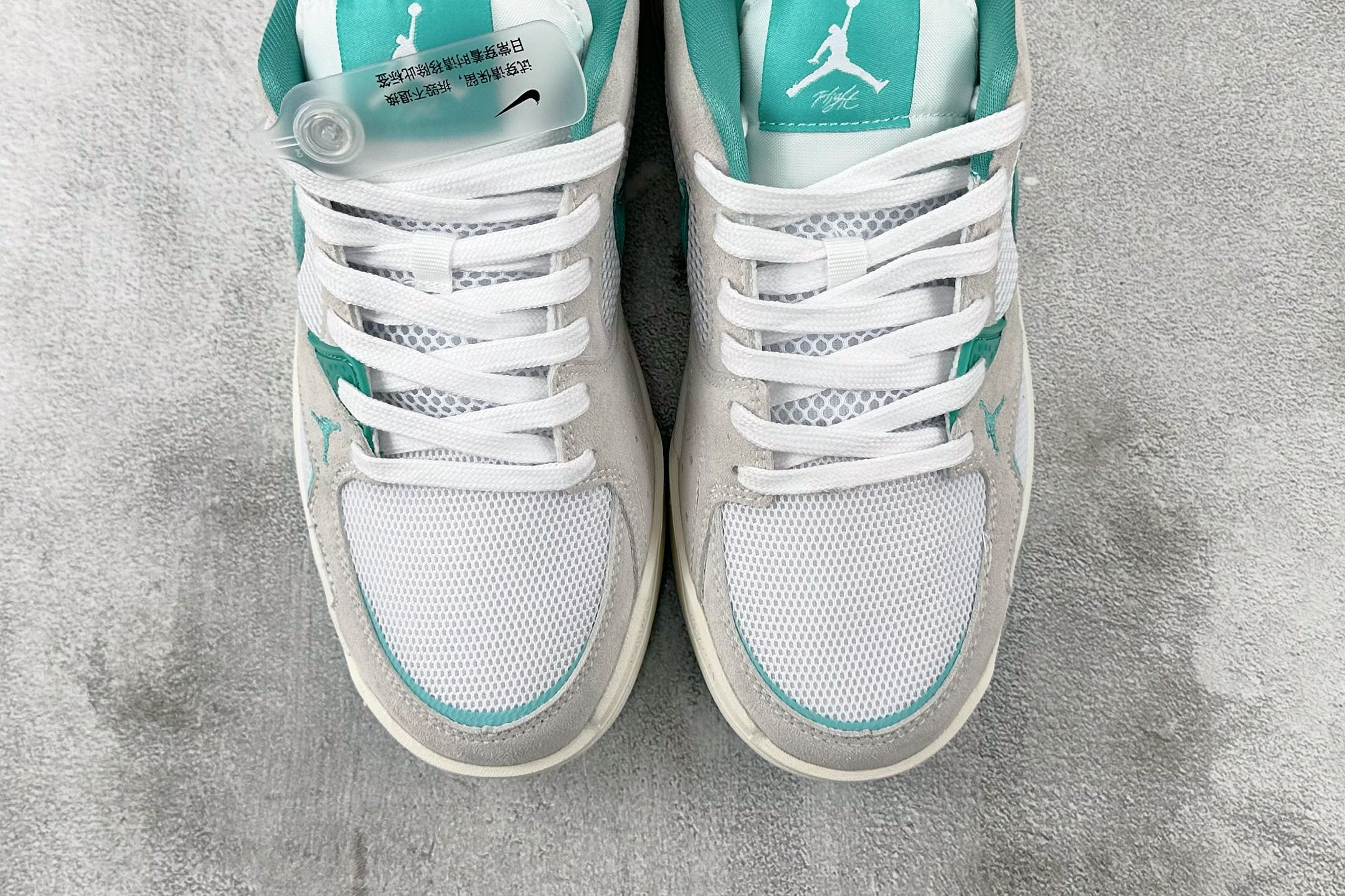N版 
东南亚订单  Jordan CMFT Era 白蓝

货号：HJ6778-113
尺码：36 3