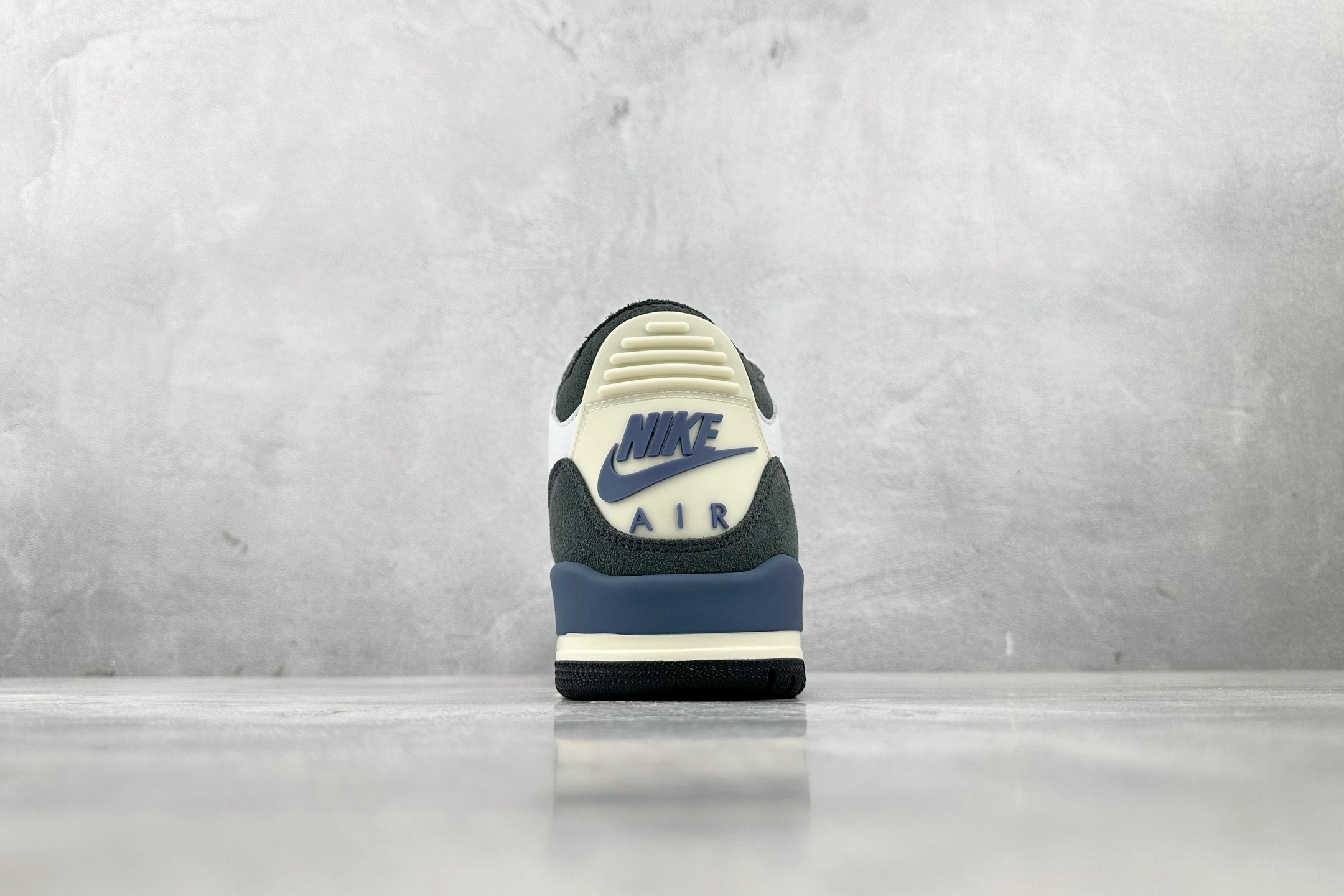 OG 
顶级纯原  A Ma Maniére x Jordan Air Jordan 3 DIFFUSE