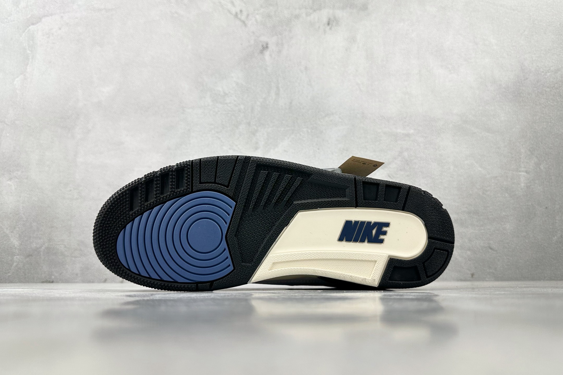 OG 
顶级纯原  A Ma Maniére x Jordan Air Jordan 3 DIFFUSE