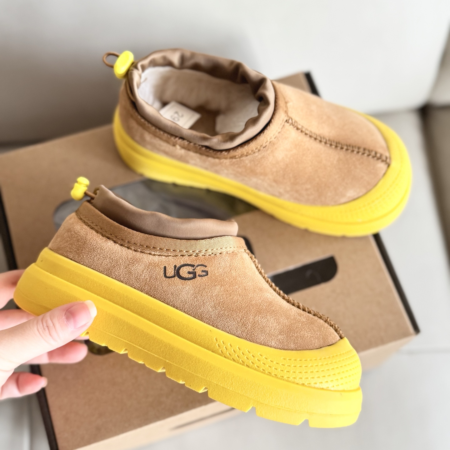 图片[3]-新色 UGG明星同款厚底儿童雪地靴 尺码：25-35码 经典UGG明星同款🔥 优质包头款式设计✌🏻 内里加绒，保暖又舒适❄️ 耐磨防滑大底，脚感超赞👍🏻-选品中心