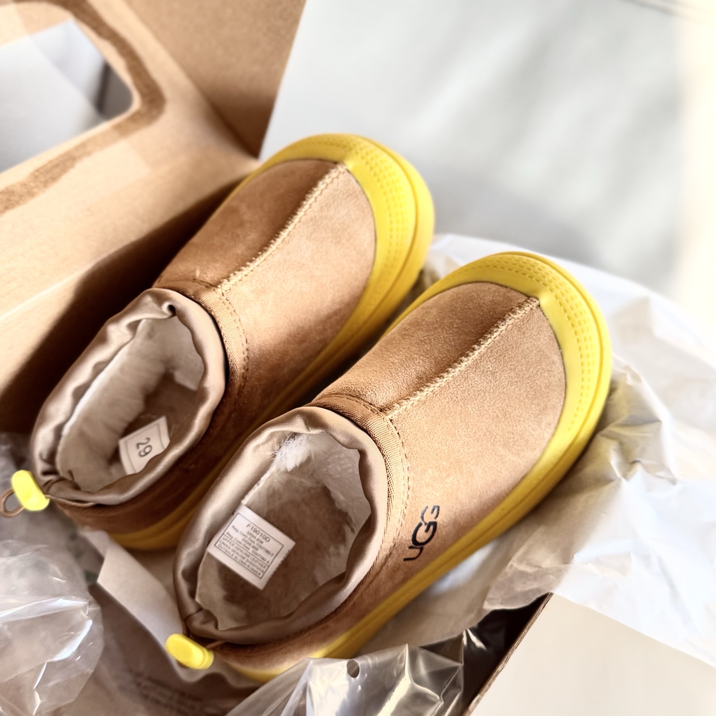 图片[6]-新色 UGG明星同款厚底儿童雪地靴 尺码：25-35码 经典UGG明星同款🔥 优质包头款式设计✌🏻 内里加绒，保暖又舒适❄️ 耐磨防滑大底，脚感超赞👍🏻-选品中心