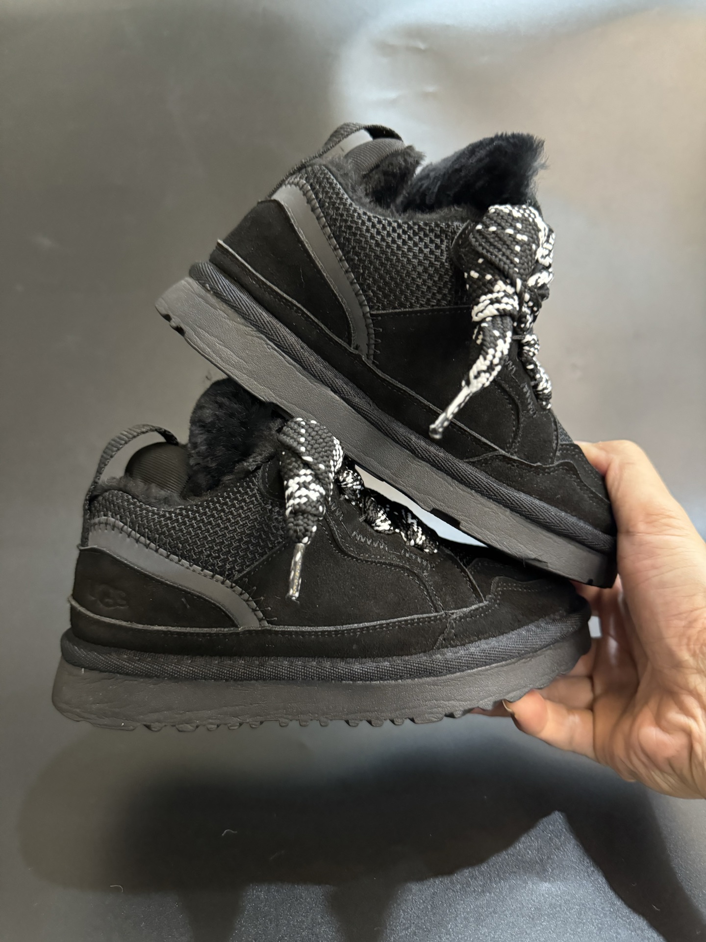 图片[9]-UGGLowmel 梅尔2代运动休闲鞋儿童雪地靴 采用系带全羊毛内里加绒保暖款，采用头层真牛皮 柔软亲肤 舒适透气 个性时尚又百搭，EVA轻质缓震、防滑耐磨 尺码26-37-选品中心