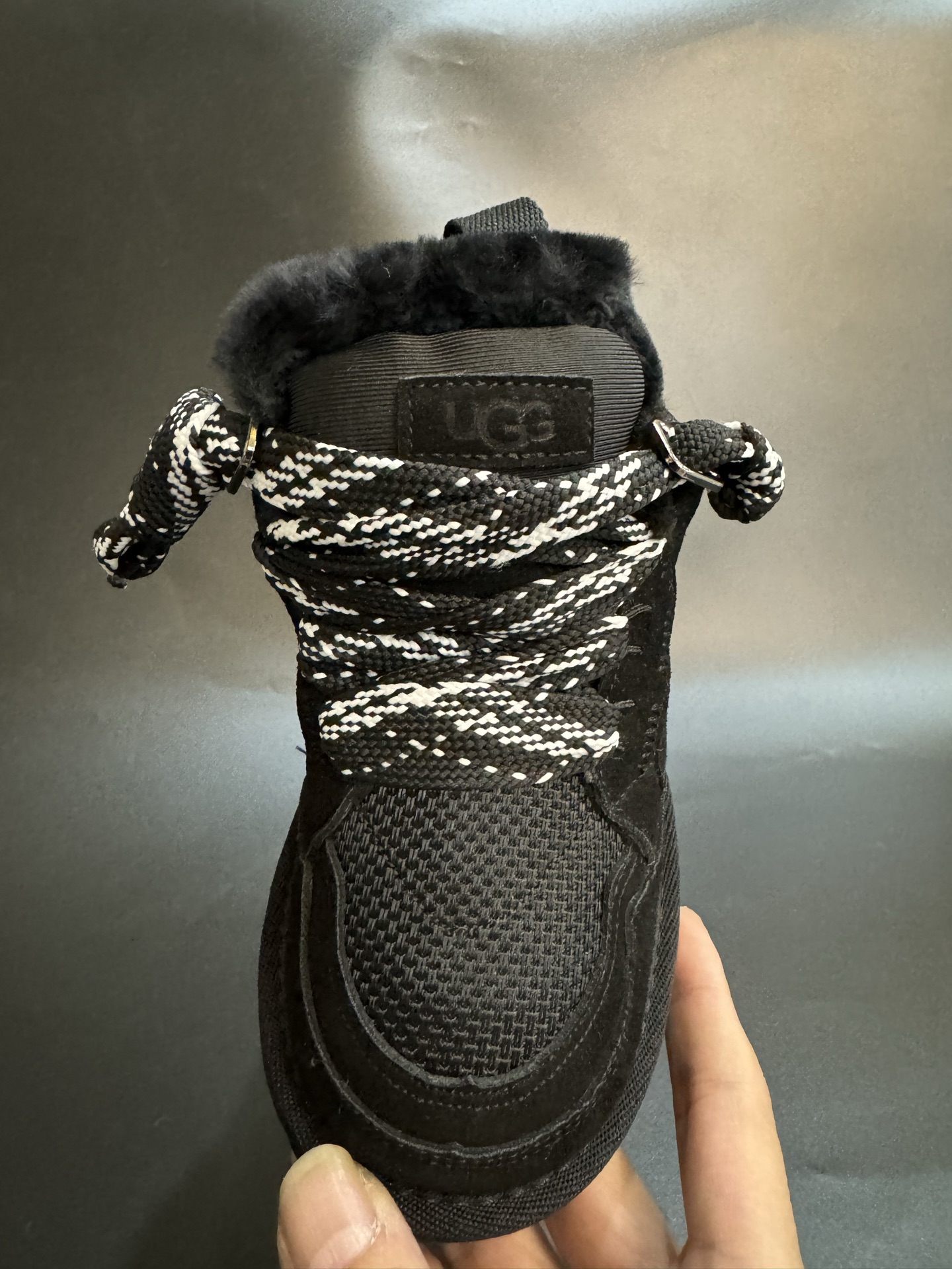 图片[6]-UGGLowmel 梅尔2代运动休闲鞋儿童雪地靴 采用系带全羊毛内里加绒保暖款，采用头层真牛皮 柔软亲肤 舒适透气 个性时尚又百搭，EVA轻质缓震、防滑耐磨 尺码26-37-选品中心