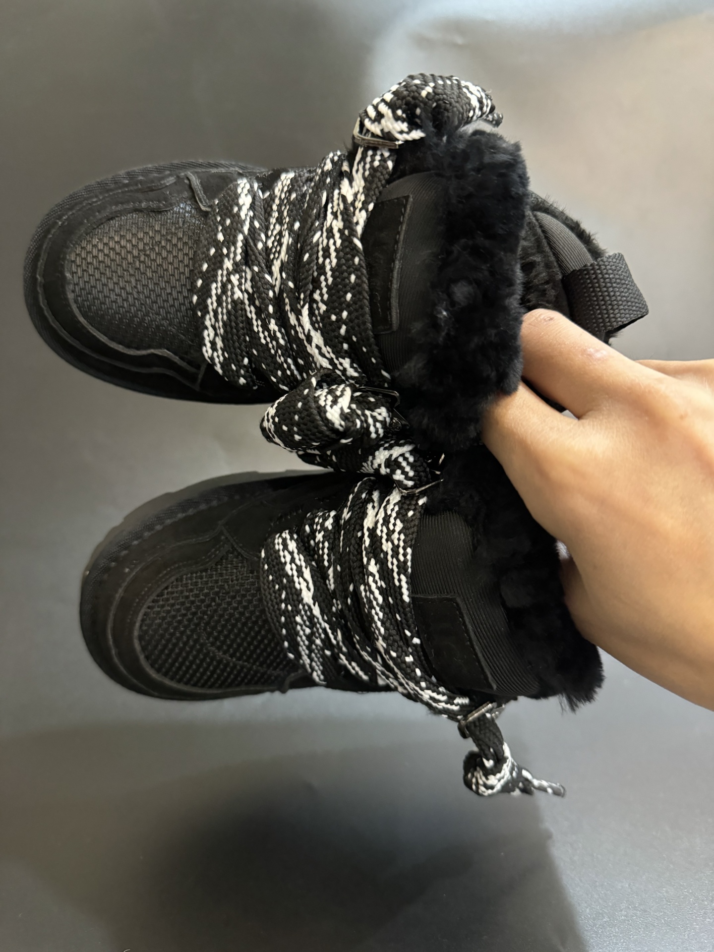 图片[2]-UGGLowmel 梅尔2代运动休闲鞋儿童雪地靴 采用系带全羊毛内里加绒保暖款，采用头层真牛皮 柔软亲肤 舒适透气 个性时尚又百搭，EVA轻质缓震、防滑耐磨 尺码26-37-选品中心