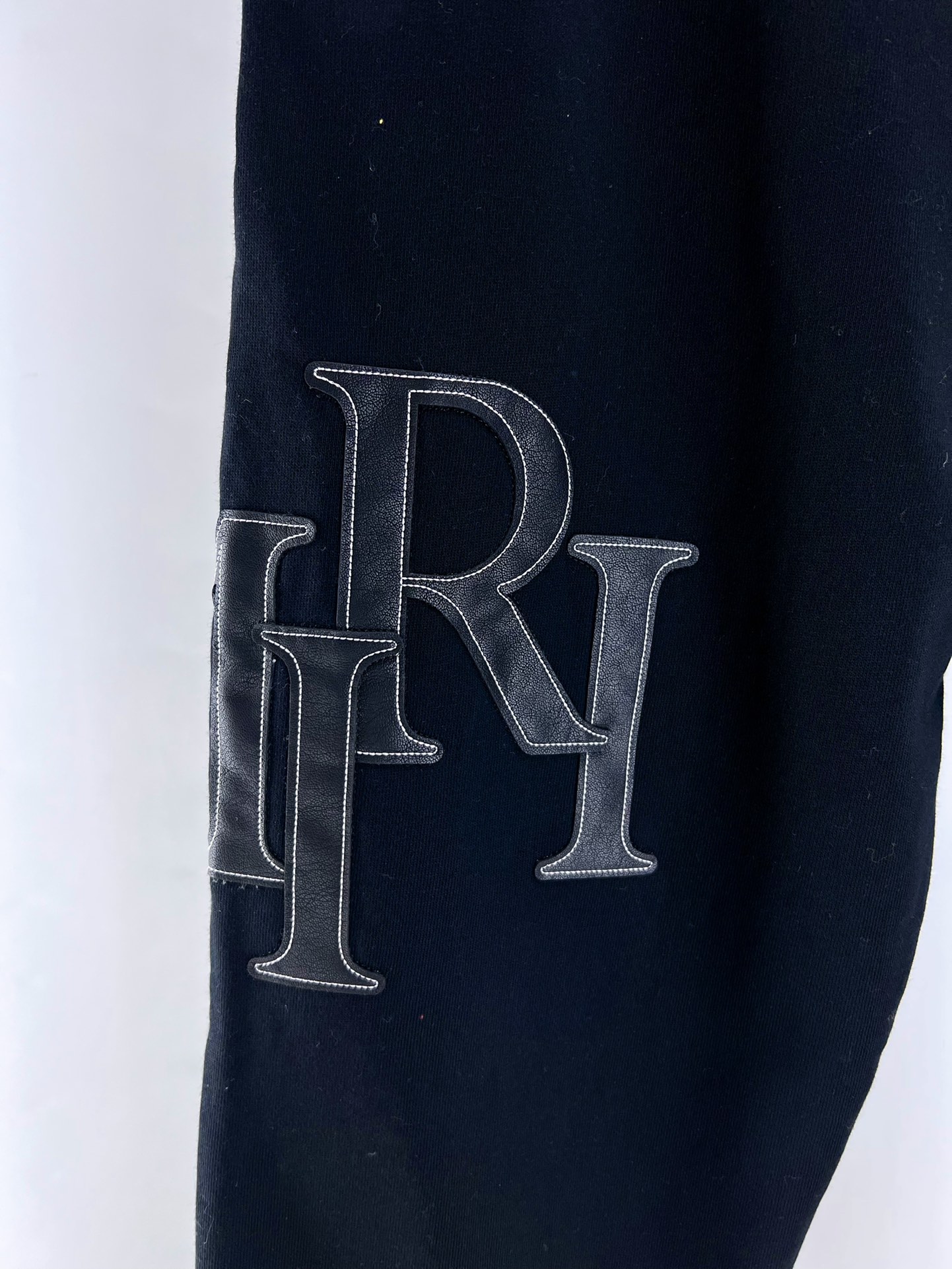 Amiri Embroidered Fleece Sweatpants Drawstring Patchwork Zipper Joggers 9 i1712631705 8827 5