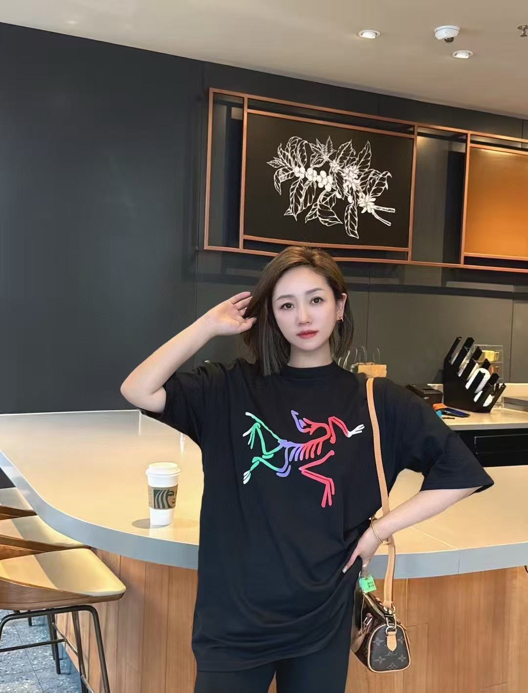 Alternative view of T-Shirt 05793