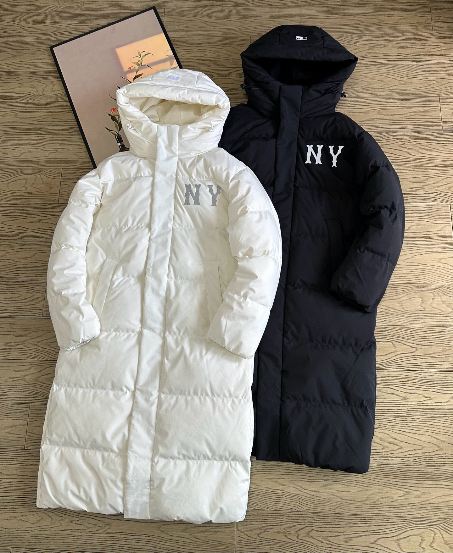MLB New York Yankees Long Hooded NY Puffer Coat Winter 2025
