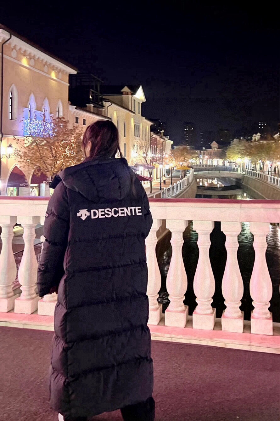 _den9s4kEbL97K8NvlKfw9fhv73VAnymRabmGOUw