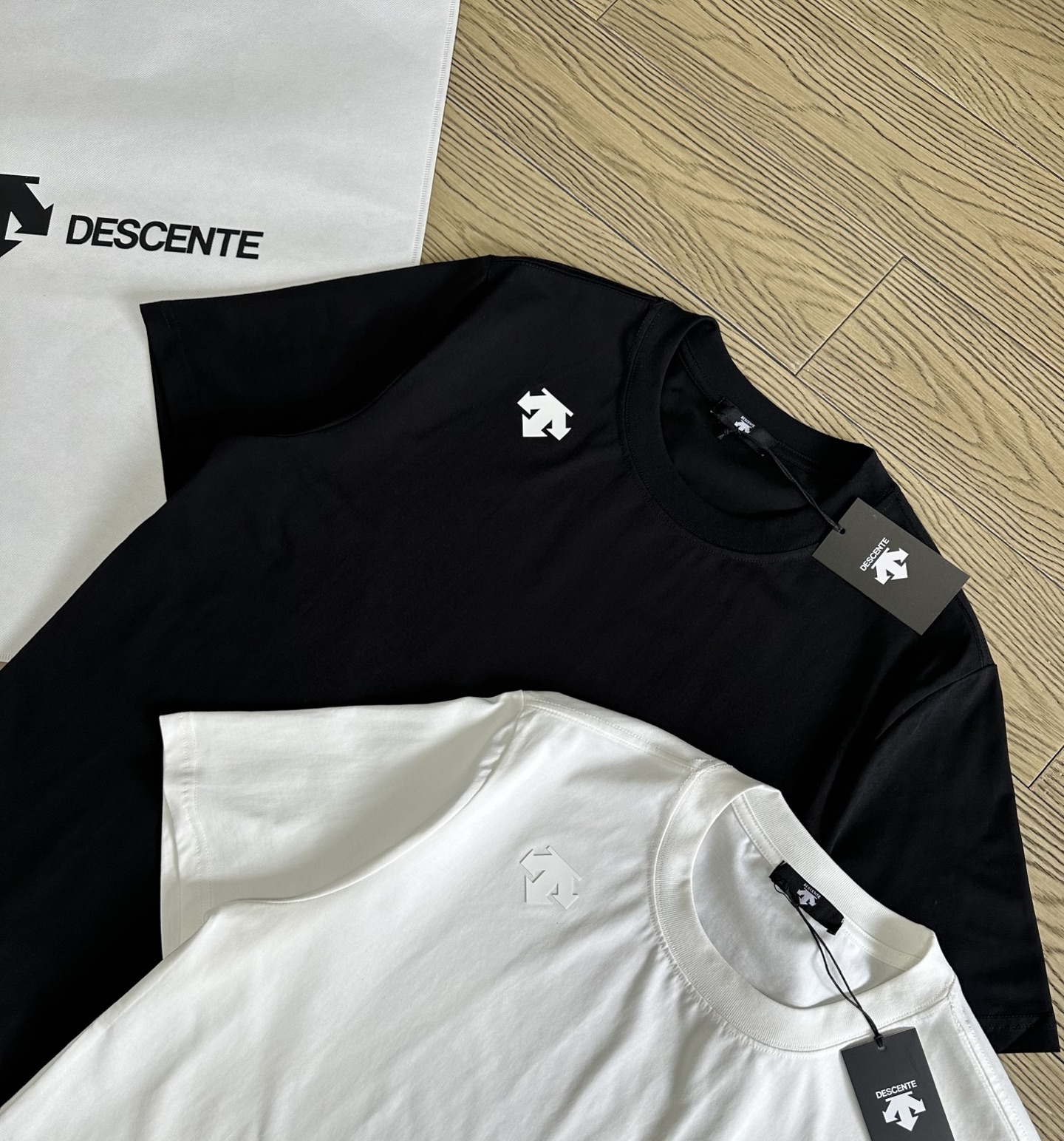 Alternative view of T-Shirt 05799