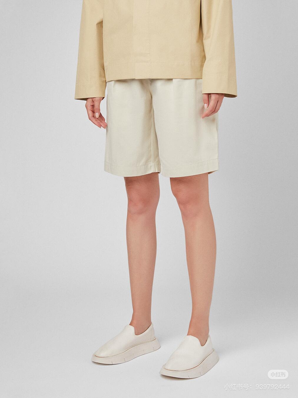 NO:238036,The simple and elegant way to walk in with one foot is simple and elegant. The low-key and exquisite lazy B-branded classic shoes. The feet feel so ruthless and comfortable!  It looks ordinary and handsome when worn!  No limit to REN to wear in any occasion, daily work, fashionable and capable, loafers, loafers19860909一脚蹬入脚即走简约又大气 低调精至的懒人B备经典鞋款 脚感狠好狠舒服！看起来平平无奇 穿起来又shou又帅！ 不局限REN何场合都可穿,日常工作、时尚又干练,乐福鞋,loafers,Women's Shoes