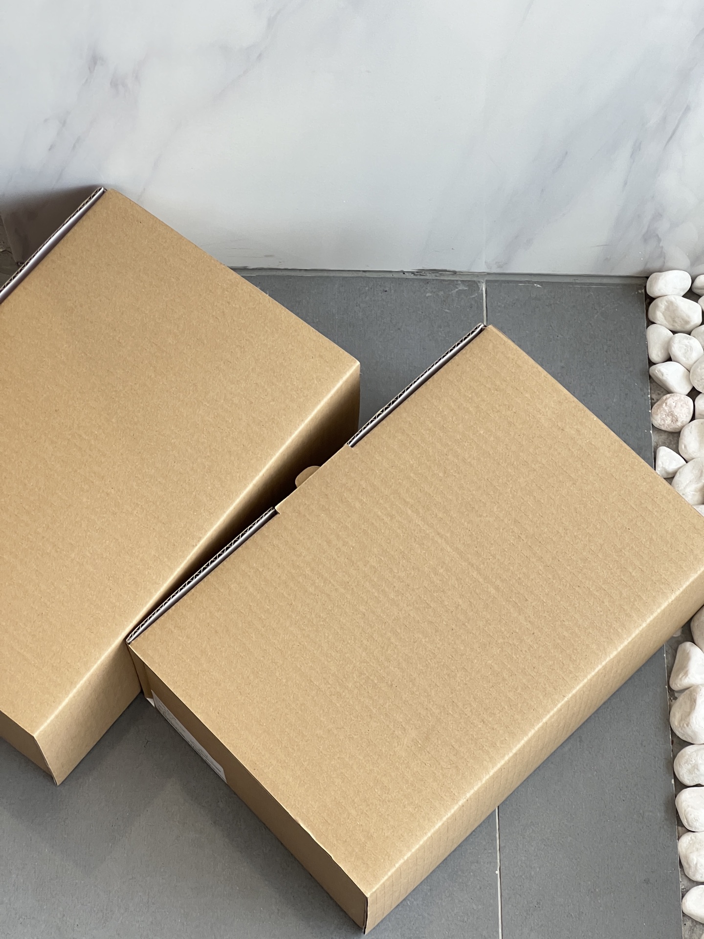 NO:238030,A big brand flat shoes that are easy to wear. I have found several pairs of super invincible and easy to wear, and very cost-effective shoes. They are not something that big brands can’t afford. The flat shoes are more cost-effective and exquisitely packaged!  !  Check out the details!  It’s really a loss if you don’t buy it!  ,slippers19860909好穿的大牌平替鞋 挖到了几双超级无敌好穿,性价比又很高的鞋,不是大牌买不起,平替更有性价比 精美包装！！看看细节！不买真的亏！,拖鞋,slippers,Women's Shoes