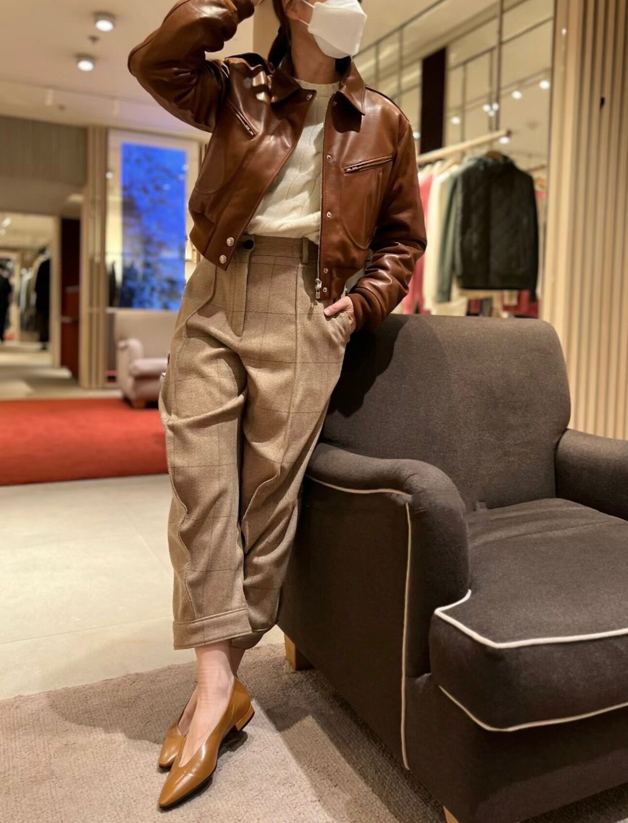 NO:237332,It looks so good~ It's really a fall!  A pair of pointed witch high heels must be found in the shoe cabinet!  It is beautiful and elegant when worn!  The pointed tip makes your feet look thin, and your legs are visually stretched!  Beautiful and sexy!  ,single shoes,high heels19860909太好看了叭~ 真的是一眼沦陷吖！ 鞋柜里一定要有的一双尖头女巫高跟鞋！穿上又美又显气质！ 尖头很显脚瘦,又在视觉上拉腿长！ 又美又性感撩人！,单鞋,high heels,Women's Shoes