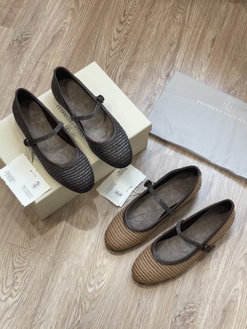 Brunello Cucinelli Raffia Woven Embellished Ballet Flats, Elegant Comfort For Women 1 Brunello Cucinelli Raffia Woven Embellished Ballet Flats, Elegant Comfort For Women