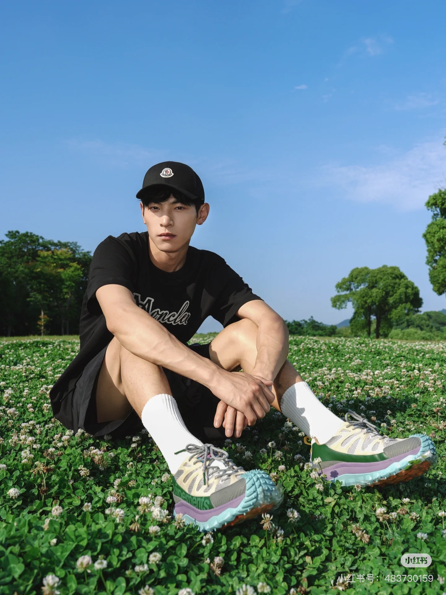 NO:640006,The luxury outdoor series invites talented designer Salehe Bembery to inject bold textures and innovative shapes into TRAILGRI. Natural inspiration and unique colors also inject new life into this season's shoes.19860909奢华户外系列邀请天才设计师SaleheBembery 为TRAILGRI注入大胆纹理和创新造型 自然灵感和独特色彩亦为本季鞋履注入新生命,,Men's shoes