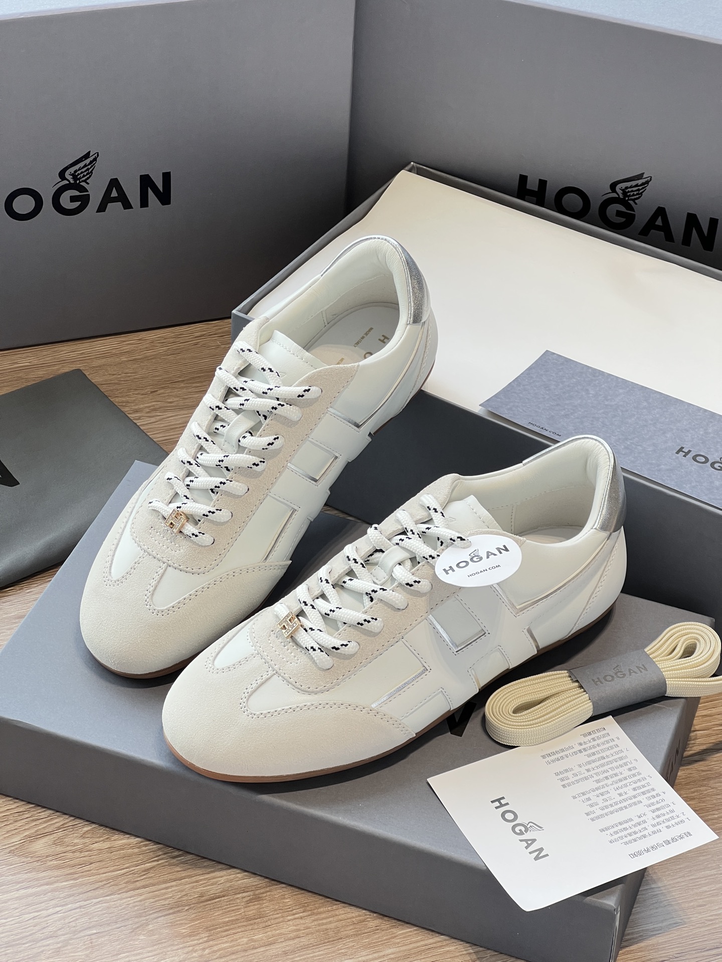NO:630981,white silver,casual shoes/sports shoes,sneakers19860909白银色,休闲鞋/运动鞋,sneakers,Women's Shoes