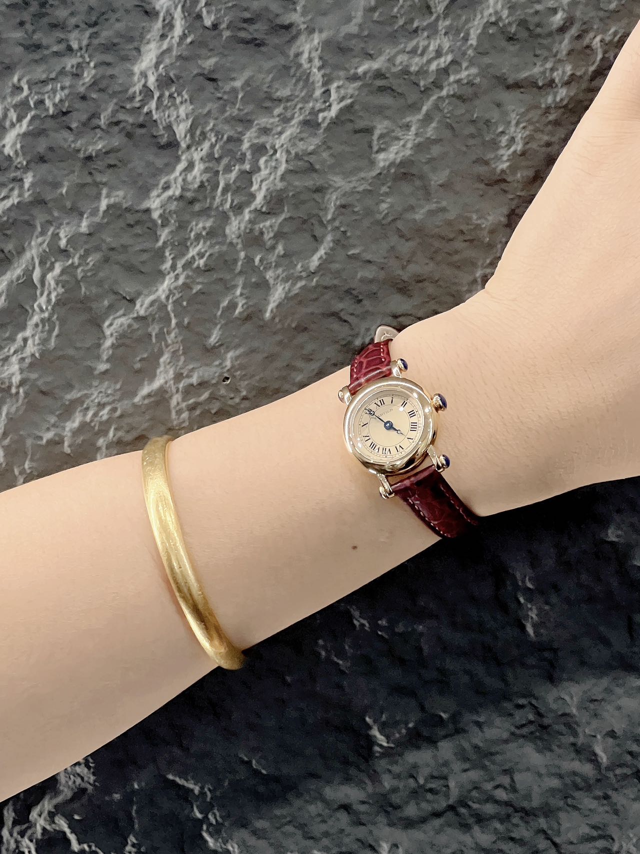 _dii9s5_-G5vl8zfbs6pCggSMGHAv_V7Lriz8jig