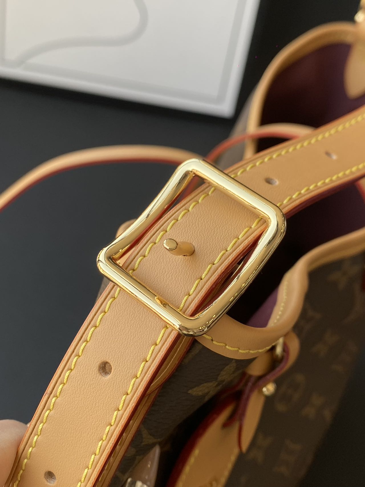 _d-_9sNlU39T4tT2oSyMUopCBe3m2fDjLSMePT8w