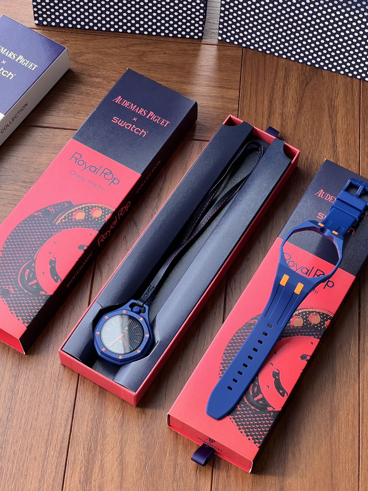 NO:859859,Audemars Piguet x Swatch co-branded model A×Swatch finally got this batch of spot resources, if you want it, hurry up and get it!  Combining both retro street style and light luxury business, the cool-toned dark blue is calm and atmospheric, and the orange details are bright and not dull, cool and eye-catching.,,stuart weitzman,audemars19860909爱彼×斯沃琪联名款 A×Swatch 好不容易才拿到这批现货资源,想要的抓紧下手！ 复古街头+轻奢商务双兼顾, 冷调深蓝沉稳大气, 橙色细节提亮不沉闷,酷飒吸睛.,,stuart weitzman,audemars,Watch