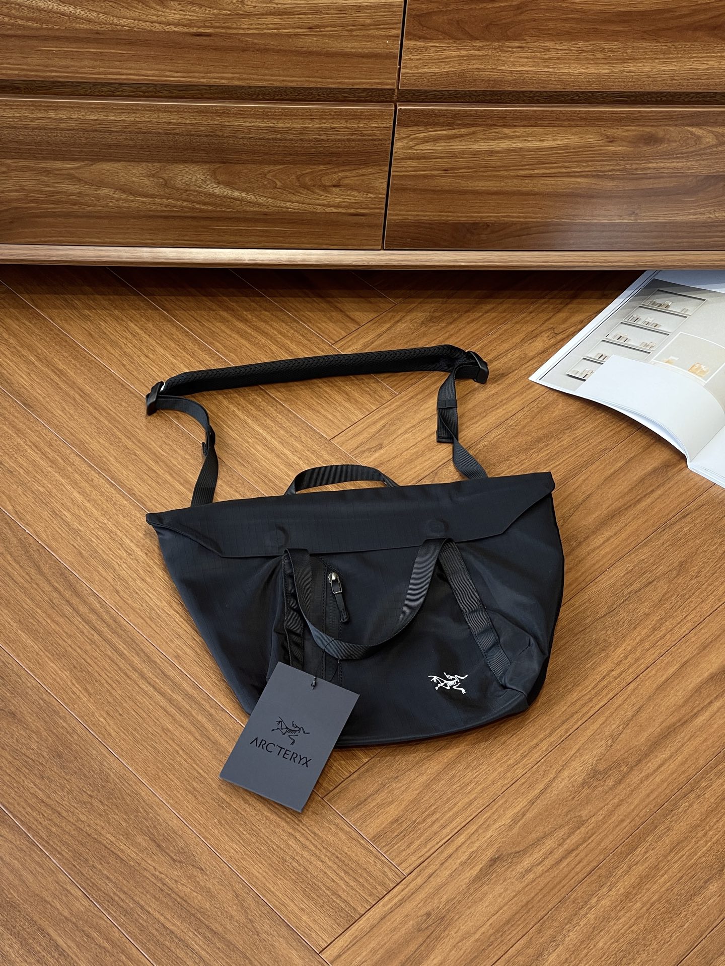 NO:919261,Black, bags     Trendy department store19860909黑色,箱包  ,accessory
