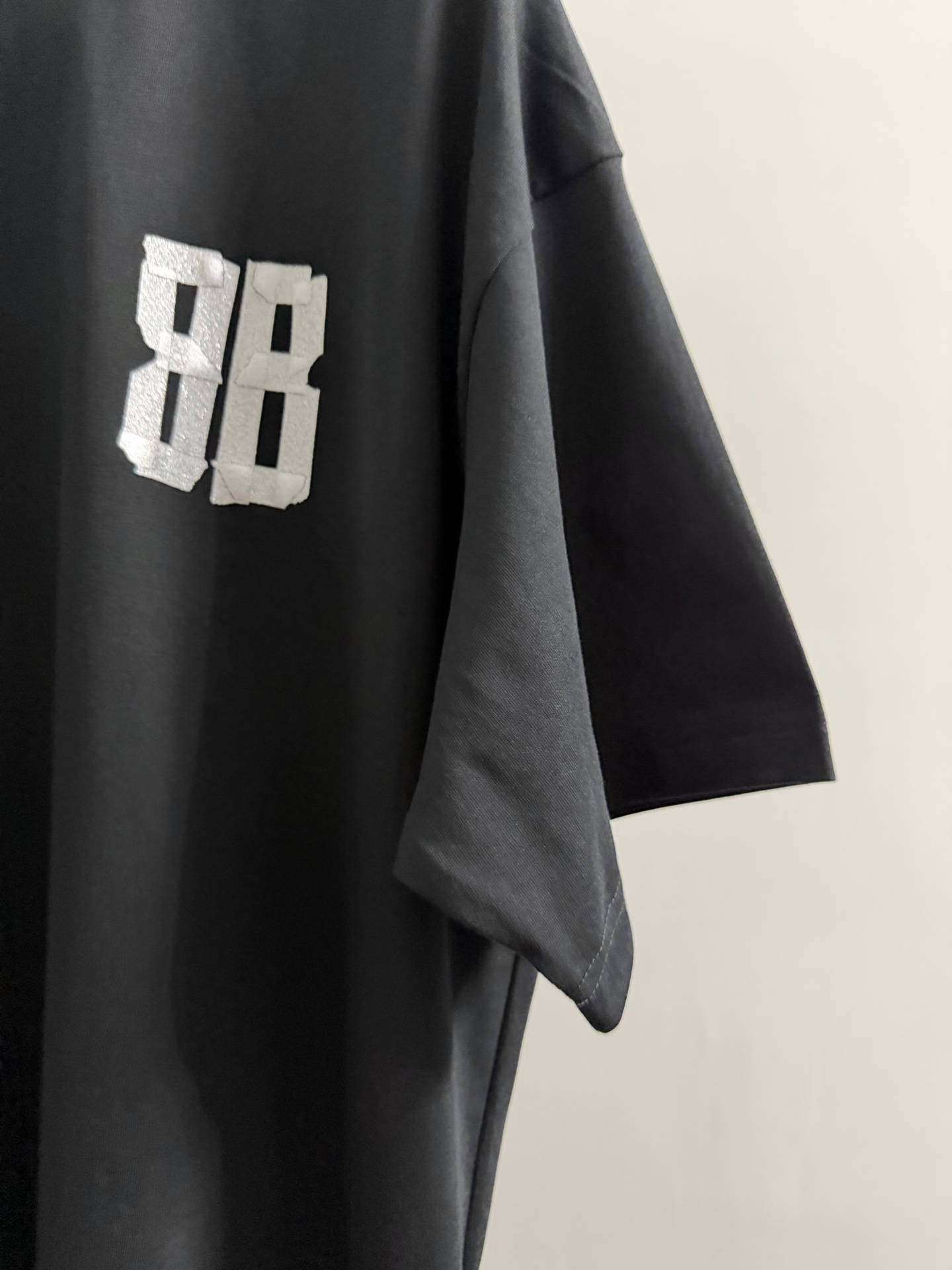 발렌시아가 26FW 남성 반팔 154892 Balenciaga T Shirt 상세 이미지 3