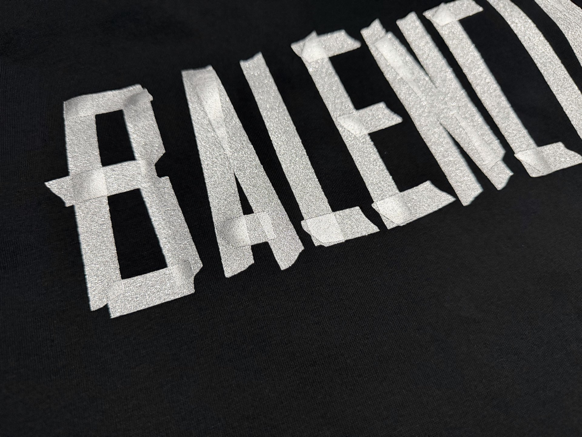발렌시아가 26FW 남성 반팔 154892 Balenciaga T Shirt 상세 이미지 8