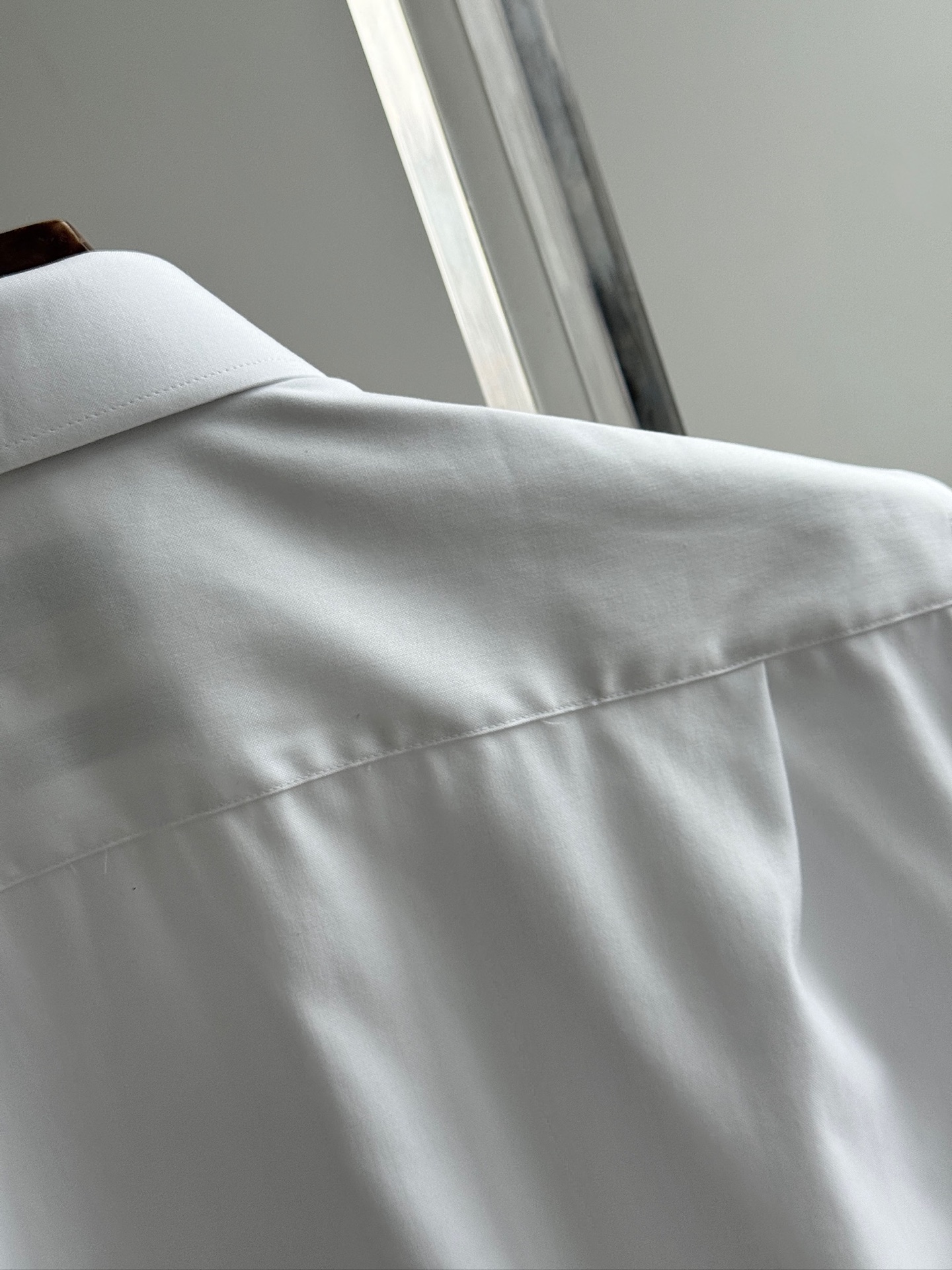 布里奥尼，Brioni，学院风绣花设计私定面料男士短袖衬衫。洋行渠道货，纯正血统品质，春夏新品，口碑化经