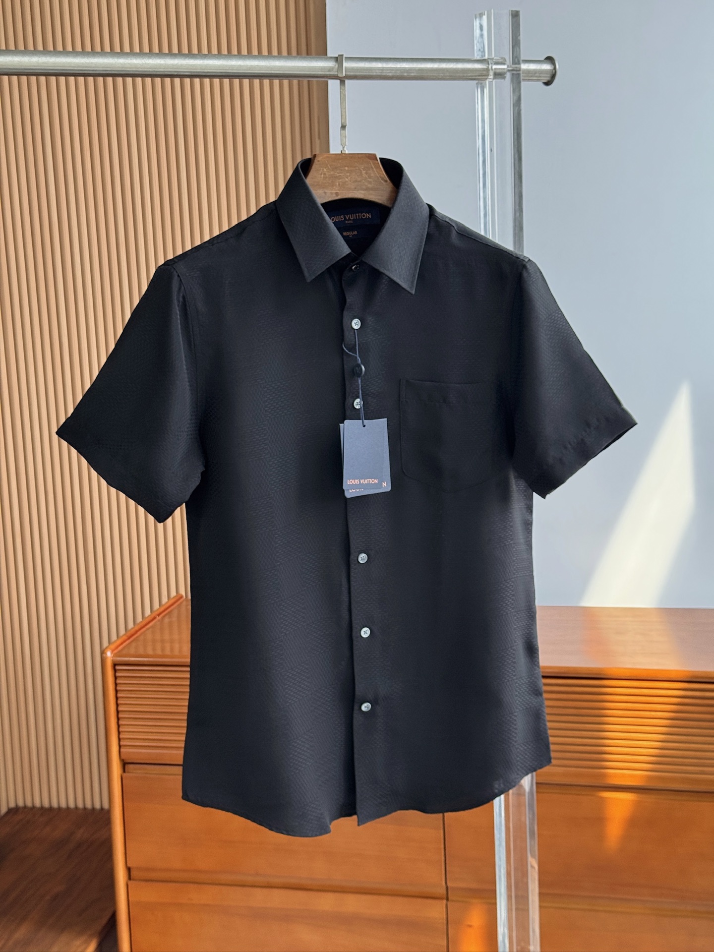 NO:460359,Black details. Donkey brand, jacquard craft silk cotton blend summer light and stylish, SMLXLXXL, louis vuitton, alexander wang19860909黑色细节.驴牌,提花工艺丝棉混纺夏日轻薄有型,SMLXLXXL,,louis vuitton,alexander wang,Men's clothing