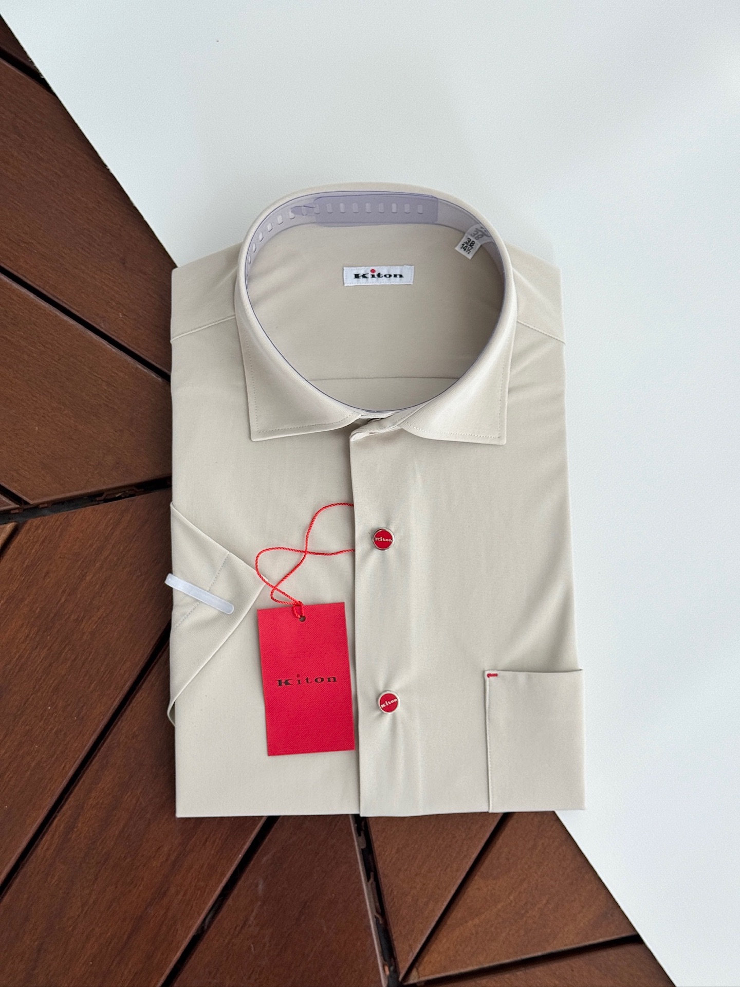 NO:460387,Top single products, the popular KITON red dot brand in recent years. Stretch silk cotton short sleeves, classic things!  SMLXLXXL, T-shirt,alexander wang19860909顶级单品,近年大热的KITON红点品牌.弹力丝棉短袖,经典的东西！SMLXLXXL,,T-shirt,alexander wang,Men's clothing