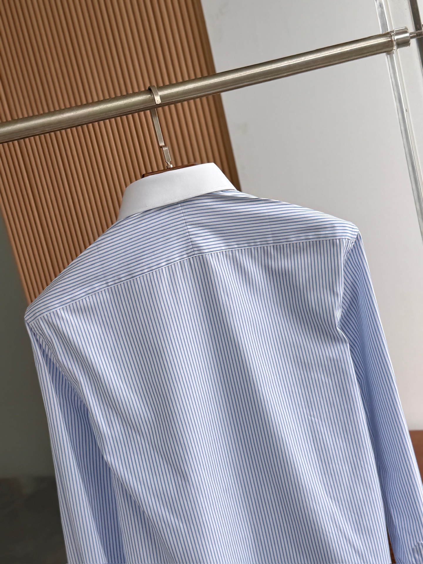 秋冬必备。补单出货！！！杰尼亚TM系列，法式袖扣男士长袖衬衫
设计上沿袭了他家现代极简主义基调，将意式的